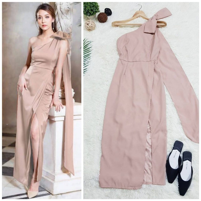 kudapyเดรสยาวสีแดง/ชมพู/กรมท่า/ครีม ไหล่เดี่ยว แต่งโบว์ 1 ข้าง ปล่อยสไบยาว สวยๆ กระโปรงด้านหน้าแต่งไขว้ งานเนื้อผ้าซาร่า ซิปหลัง