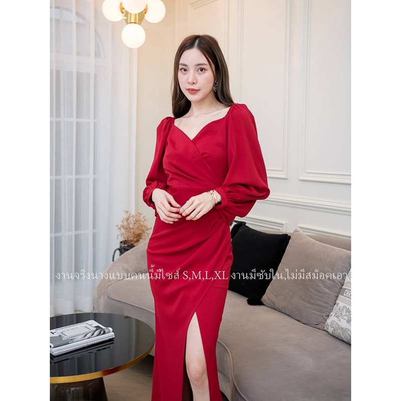 kudapy เดรสราตรีแขนยาวปาดคอวีสีแดง/สีเขียว/สีชมพู ผ่าสูงข้าง งานสวยคุ้มราคา ซิปหลังมีซับใน เริ่ดมากก