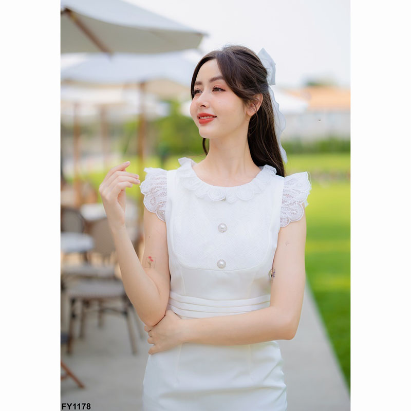 kudapy เดรสสั้นสีชมพู/สีขาว ออกงานสุดหรู สไตล์เรียบๆ ทรงเข้ารูปแขนกุด แต่งผ้าชีฟอง เพิ่มลูกไม้