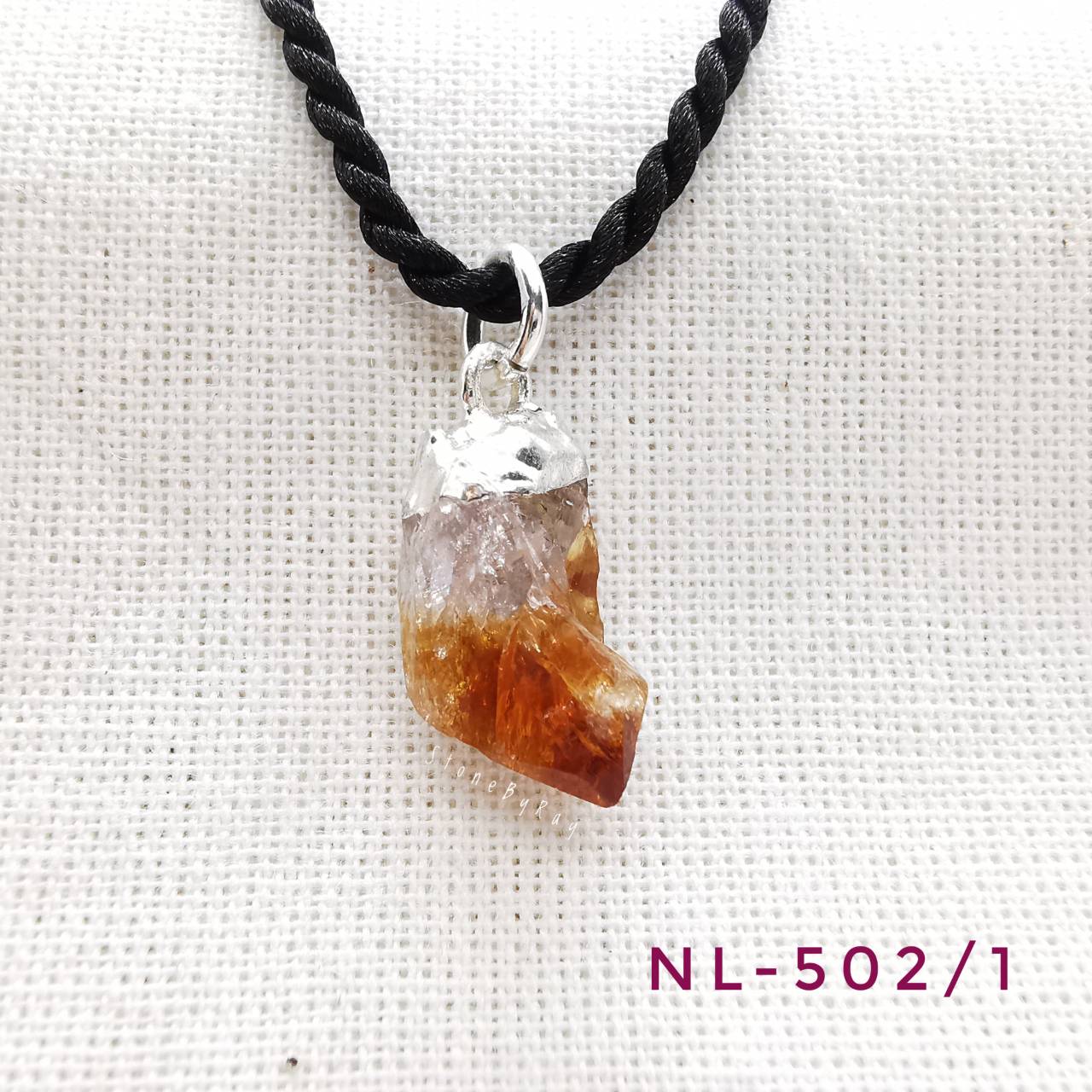 สร้อยคอเชือกถักจี้หินซิทรินผลึกธรรมชาติ Citrine