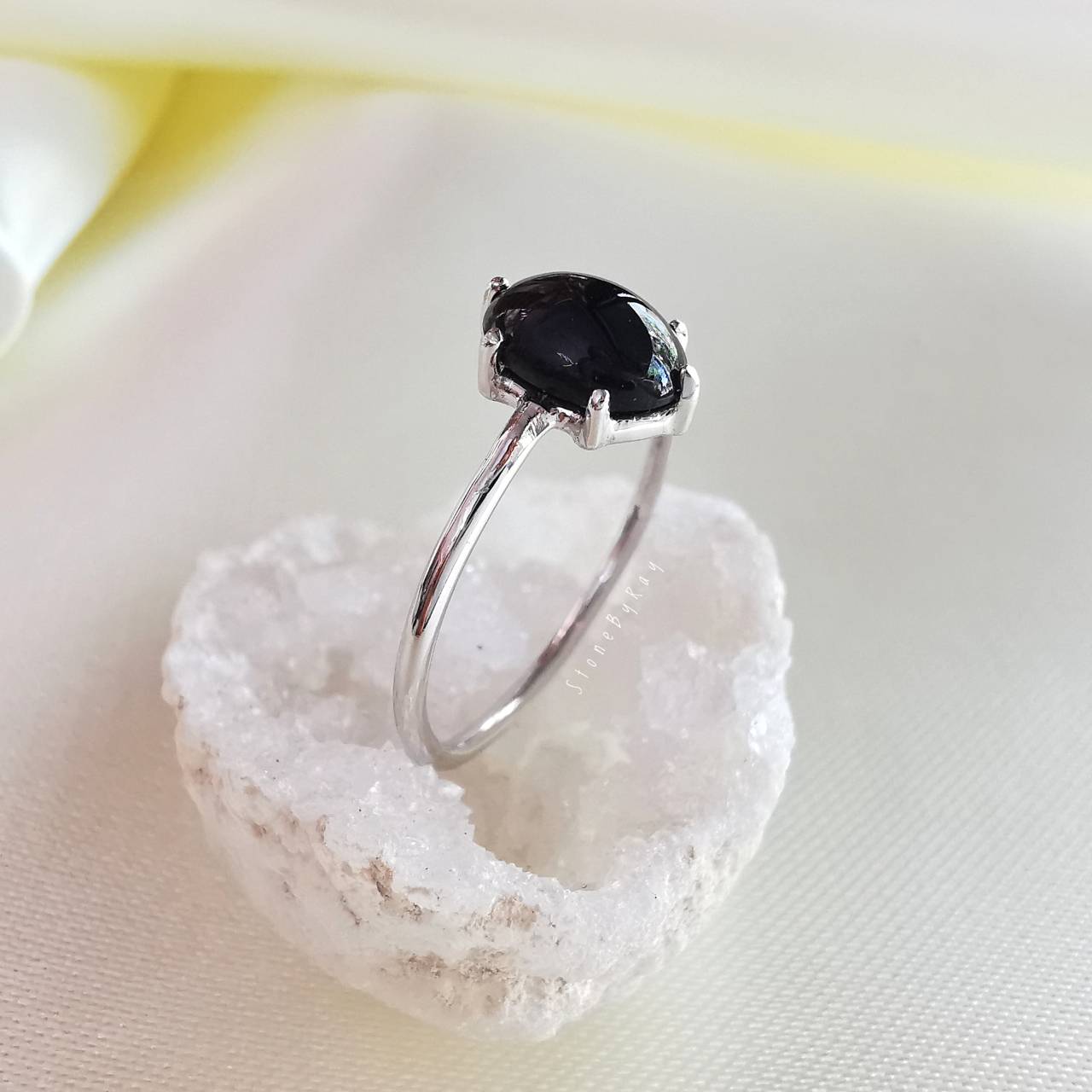 แหวนเงินหินสะเก็ดดาว Tektite