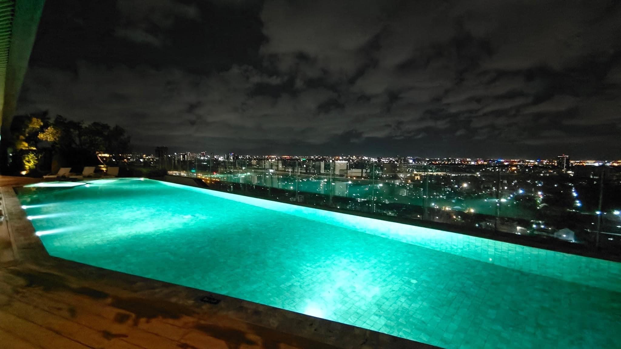 ให้เช่าคอนโด Chewathai Kaset - Nawamin (ชีวาทัย เกษตร - นวมินทร์) - ส่วนกลางเยี่ยมใกล้มหาลัยเกษตร - การเดินทาง: 1.5 กม. จาก BTS เกษตรศาสตร์ และ BTSเสนานิคม