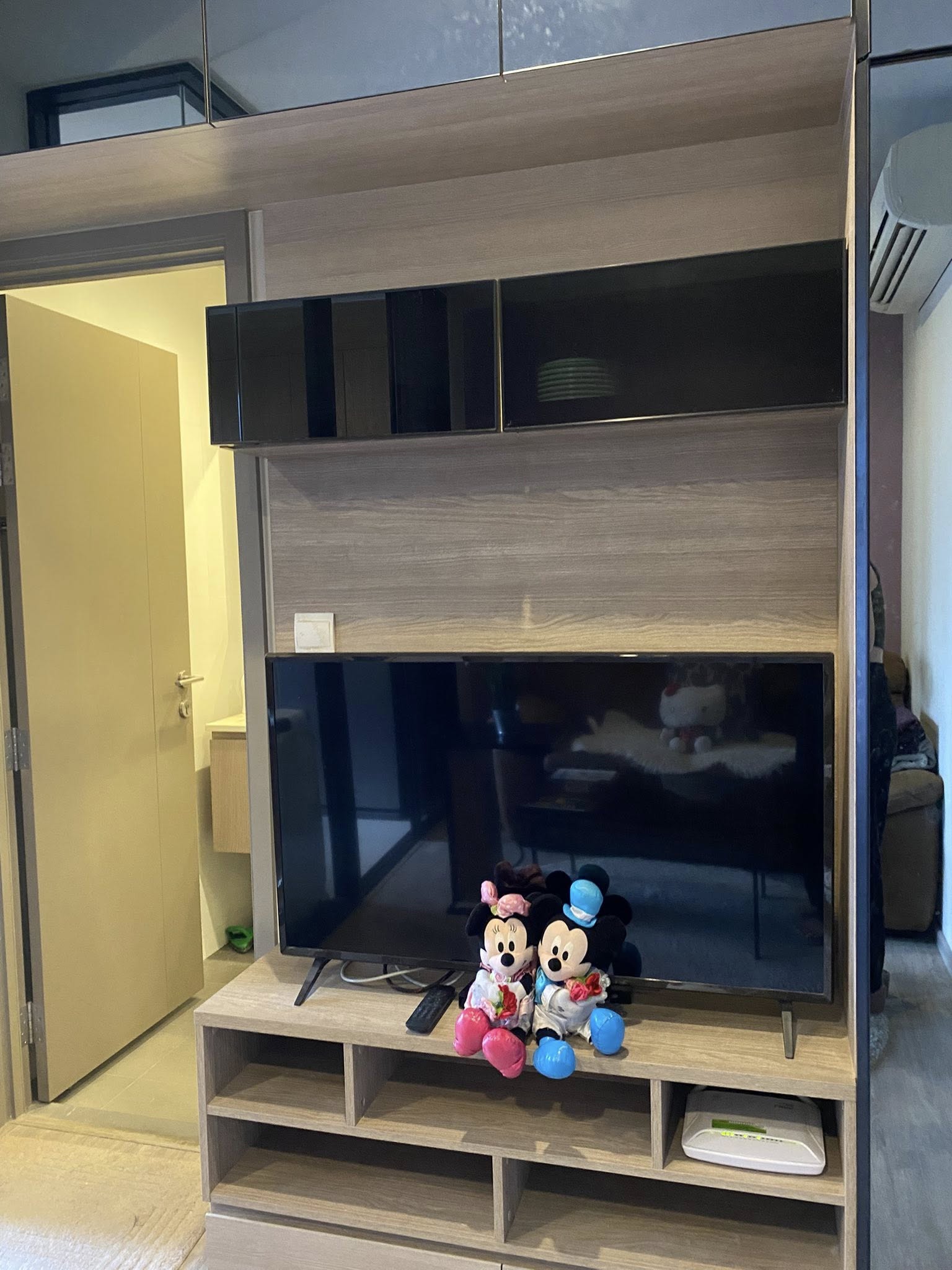 ให้เช่าคอนโด เดอะ ไลน์ วงศ์สว่าง (The Line Wongsawang) High Rise โซนพื้นที่ MRT วงศ์สว่าง 📍 ห้องแบบ 1ห้องนอน / 1ห้องน้ำ · ขนาดห้อง 28 ตรม. ชั้น 8