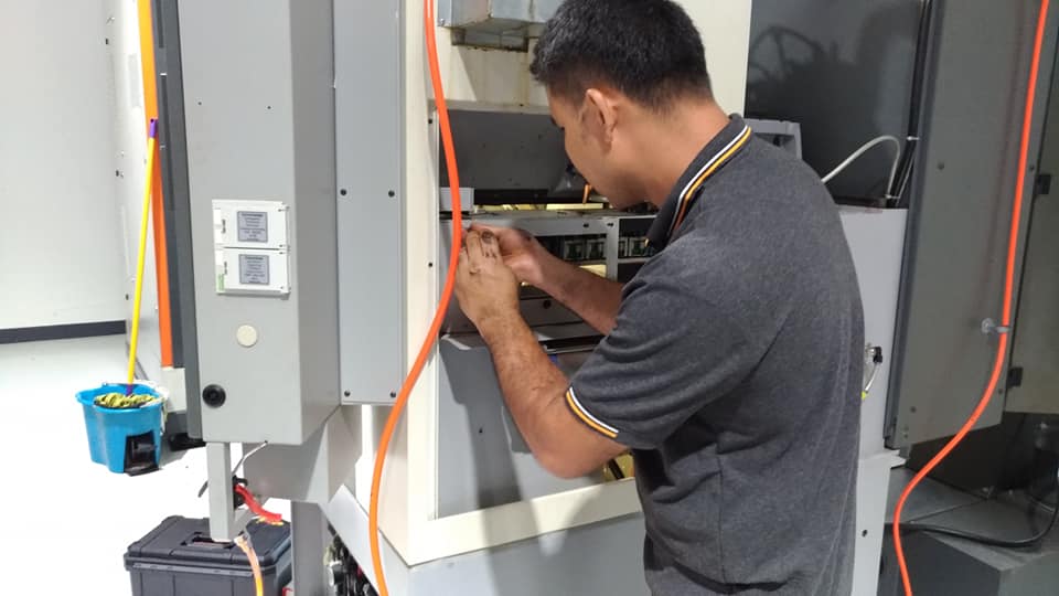 งาน CNC CHIRON