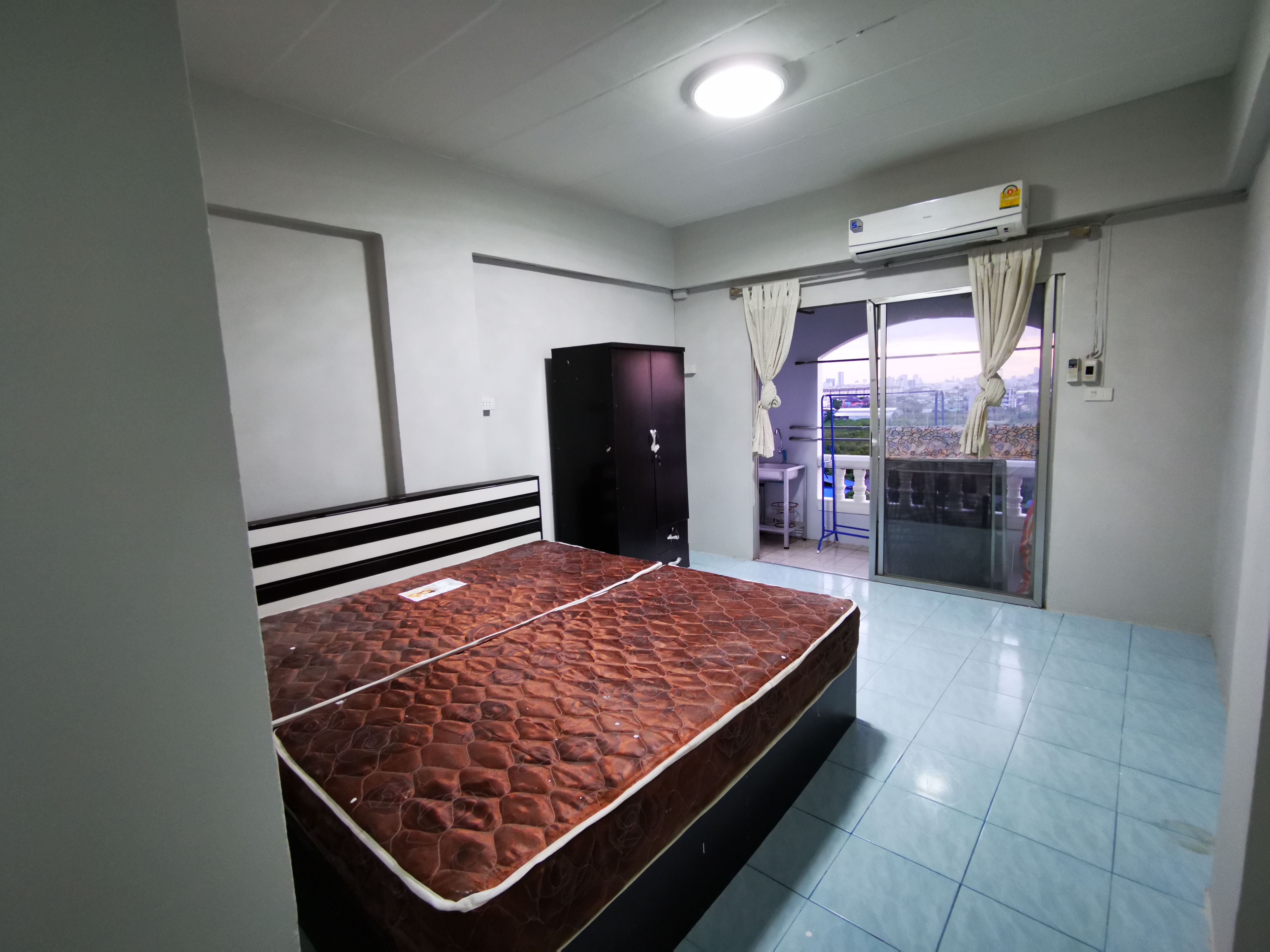 Nirun Residence 9Floor 25 sqm. Mega Bangna Ikea Ram 2 0909897810