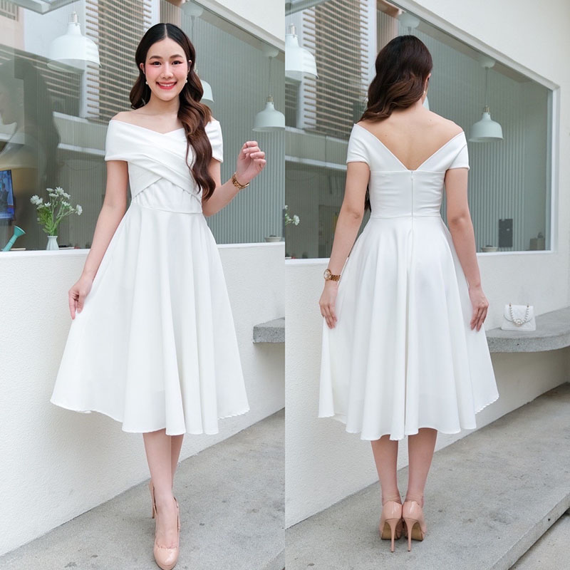 kudapy เดรสสั้นสีขาว/สีชมพู/สีเขียวมิ้นต์ เปิดบ่าไขว้อกใหญ่ กระโปรงบาน พริ้วๆ แบบไม่หวงผ้า