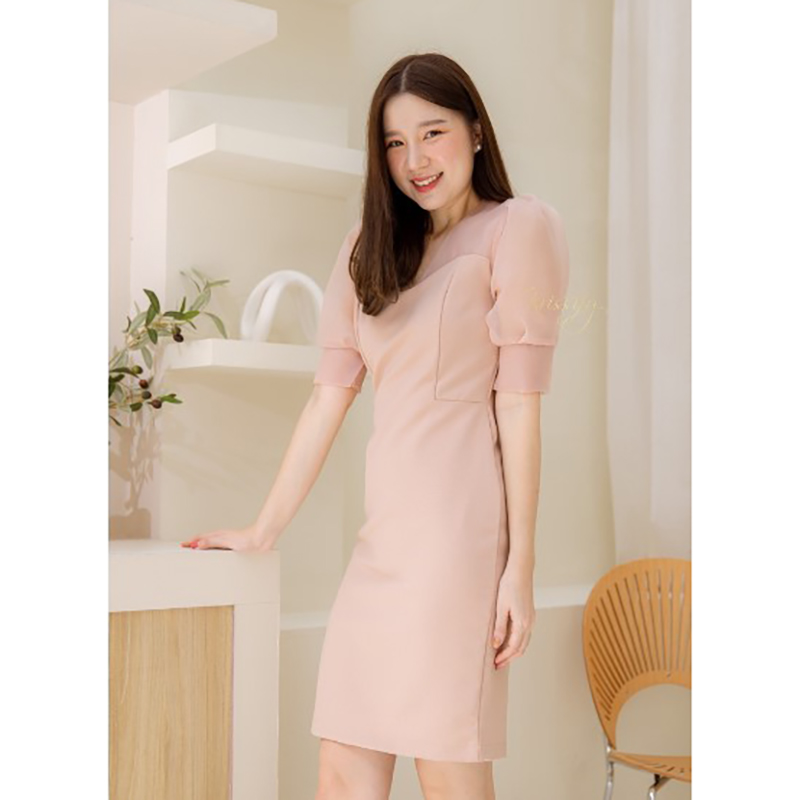 kudapy เดรสสั้นสีชมพูนู้ด คอวีแขนตุ๊กตา เดรสทรงเอ