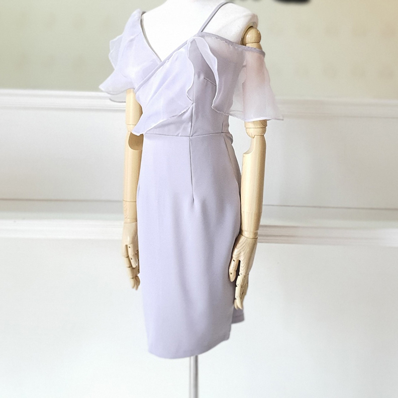 kudapy เดรสสั้นสีน้ำเงินไหล่เบี่ยง แต่งระบายผ้าไหมแก้ว แบบน่ารัก สวยๆ เรียบหรูดูแพง