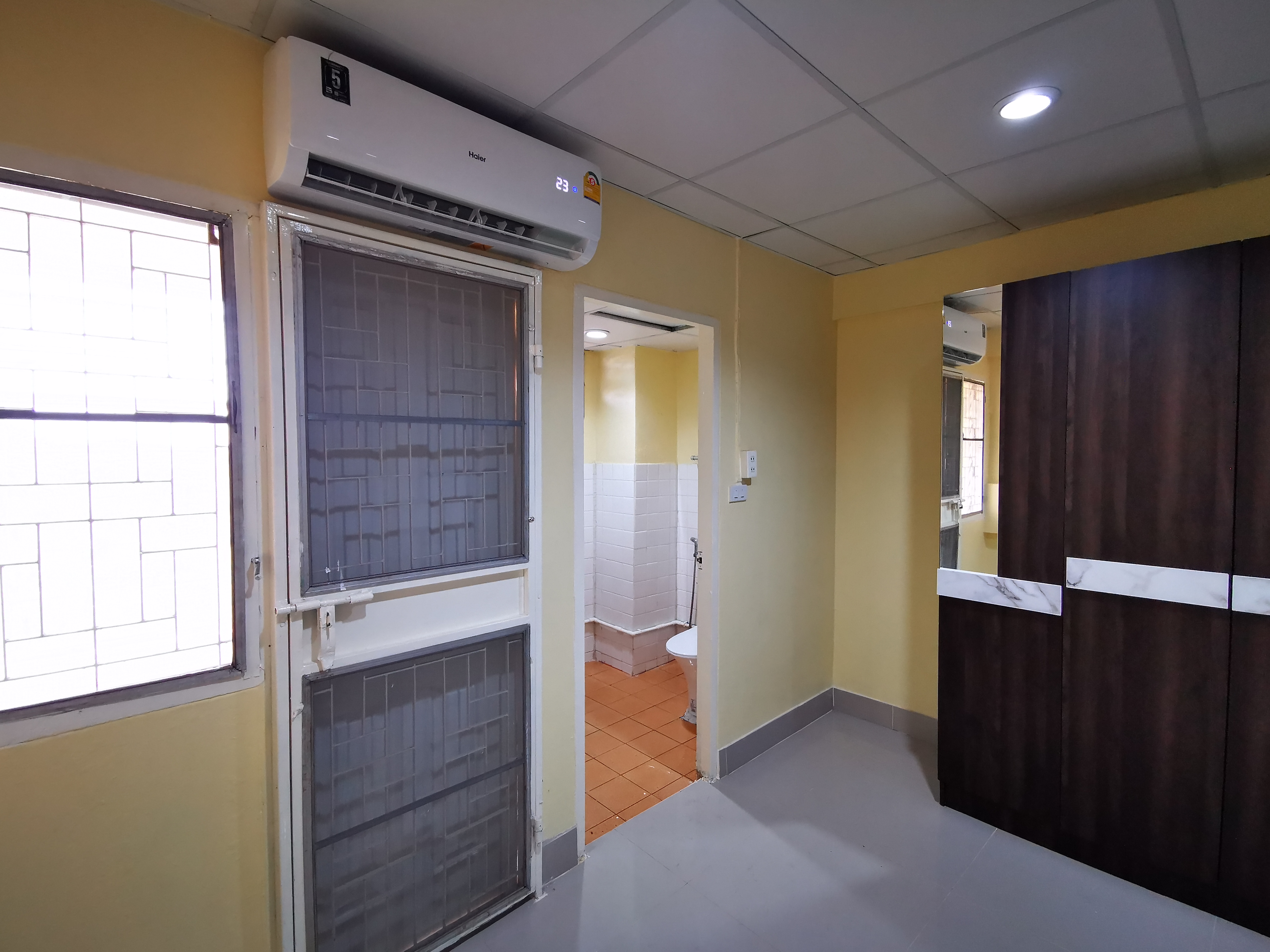 Nirun Condo 5Floor Corner 25 sqm.Bts Bangchak Sukhumvit 93 0909897810