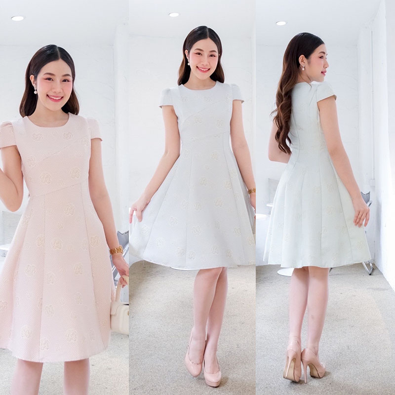 kudapy เดรสสั้นไปงานแต่งสีชมพู /สีฟ้า /สีเขียวมิ้น เดรสคอกลมแขนสั้นทรงตุ้กตา เก็บเอว ซิบหลัง