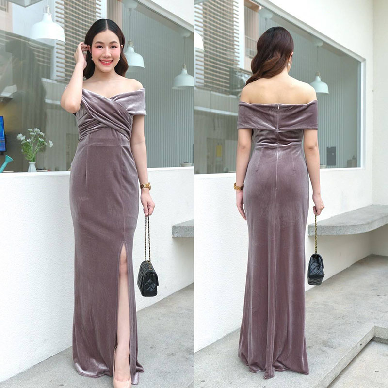 kudapy เดรสยาวสีเทา/สีชมพูโอรส/สีแดง ผ้ากำมะหยี่ไขว้อก ทรงเปิดบ่า กระโปรงหางปลาผ่าหน้า ทรงนี้เรียบหรู