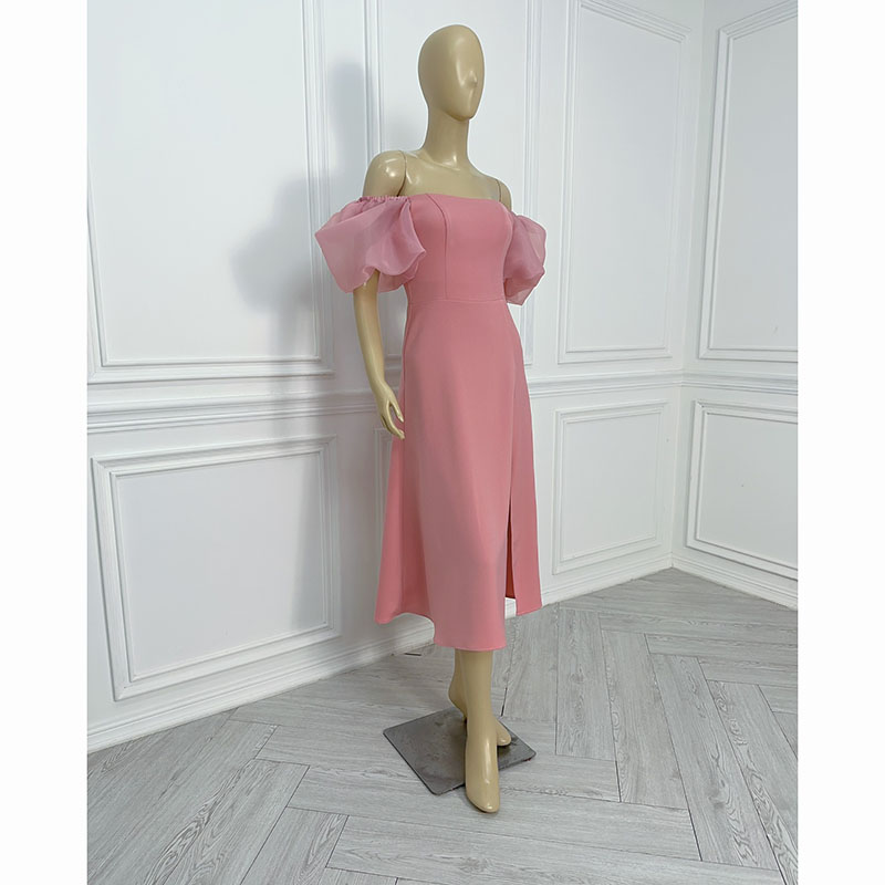 kudapy เดรสสั้นสีชมพู/สีสัม เดรสออกงานแนวมินิมอล เรียบหรูดูแพง รุ่นนี้ใส่เป็นทรงปาดไหล่ปิดต้นแขน หรือแขนพองตุ๊กตาก็น่ารัก