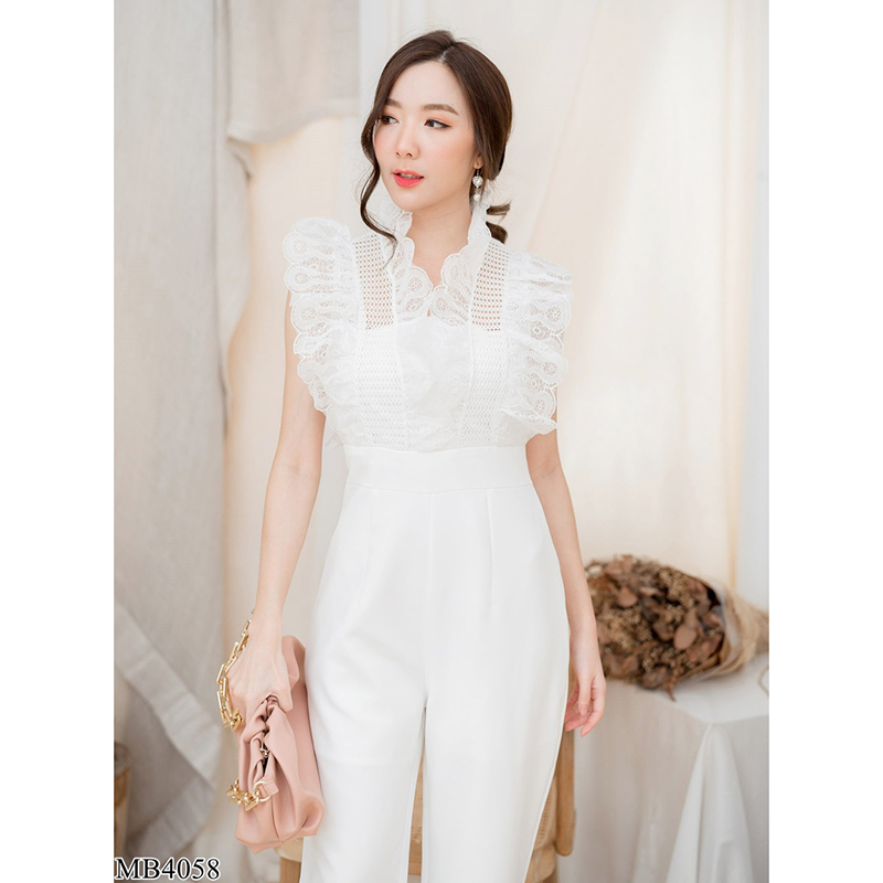 kudapy จั้มสูทสีดำ/สีชมพู/สีขาว เสื้อลูกไม้คอวีแขนกุดแต่งระบายขายาว