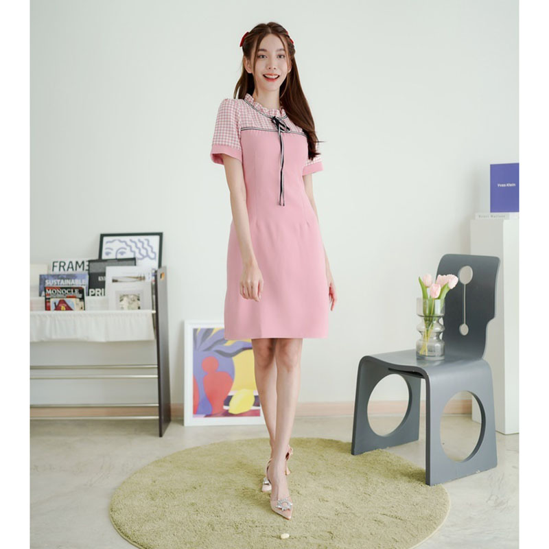 kudapy เดรสสั้นสีแดง/สีชมพู/สีดำ สก็อตผูกโบว์ สวยดูดีใส่สบาย