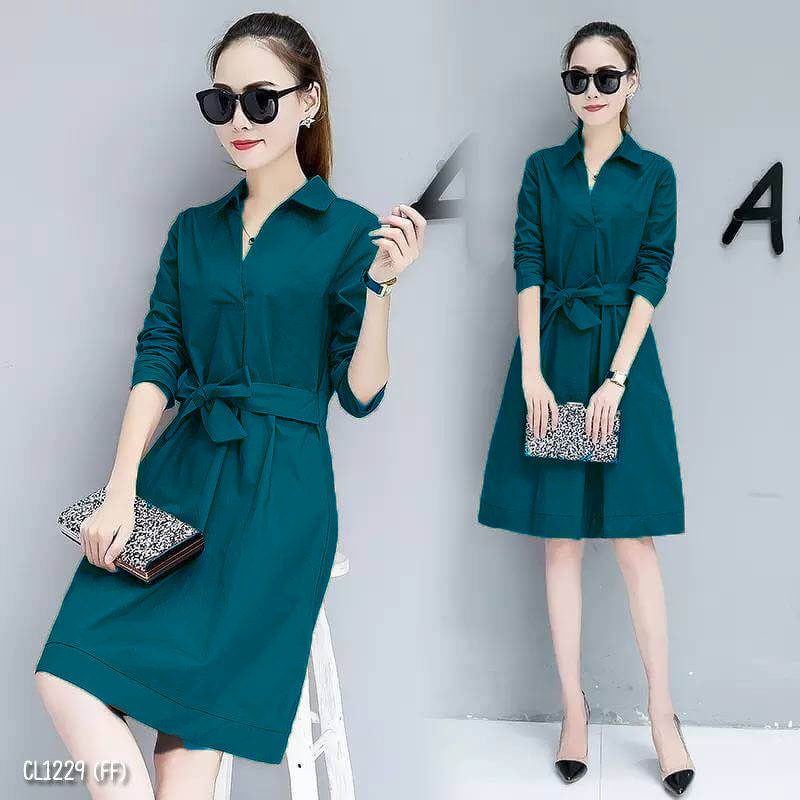 kudapy เดรสสั้นผ้าซาร่าสีพื้นปกเชิ้ต แขนศอก เอวไม่สมม๊อค มีเชือกผูกโบว์เข้ารูปสวยงาน