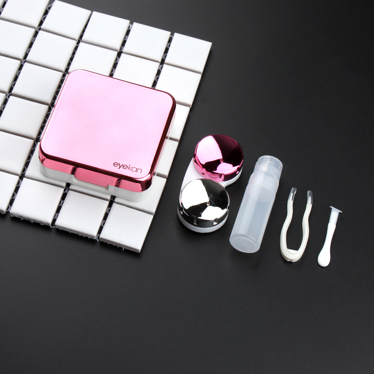 ที่ใส่คอนแทคเลนส์ พร้อมกระจก คีมคีบ และขวดใส่น้ำยา รุ่น Refection (สีชมพู)