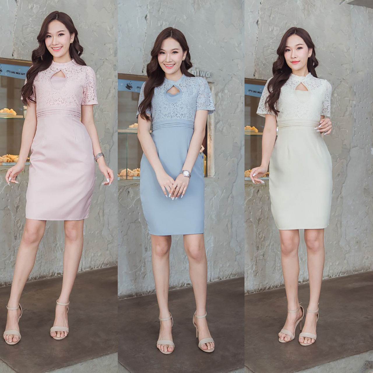 kudapy เดรสสั้นสีฟ้า สีครีม สีชมพู เว้าช่วงอก คอกลมแต่งผ้าระบายลายดอก ทรงสวย เป็นงานซิปหลัง