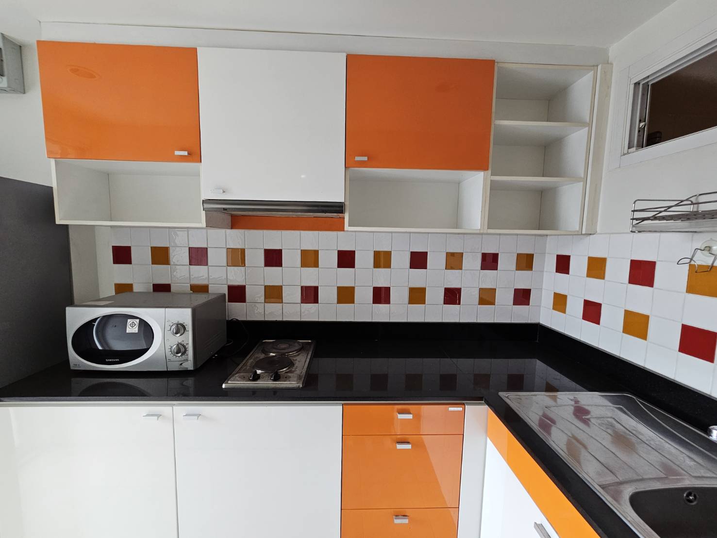 ปล่อยเช่าคอนโด Premsiri Boutique Park (เปรมสิริ บูทิค พาร์ค) - ใกล้มหาลัยเกษตรมีเครื่องซักผ้าด้วยเฟอร์เครื่องใช้ไฟฟ้าครบครั้น - การเดินทาง: BTSเกษตรและเสนา