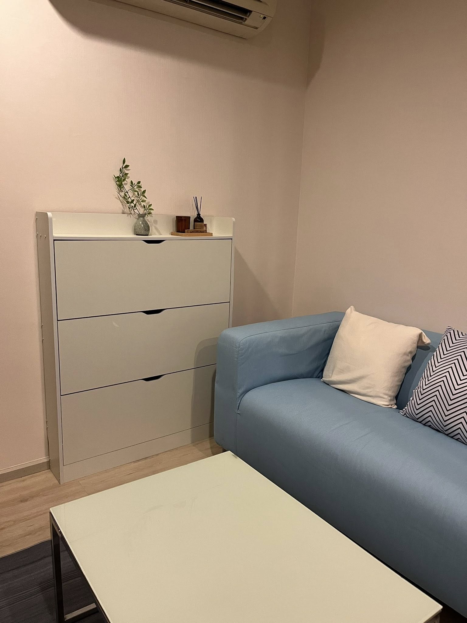 คอนโด The Base Sukhumvit 77 (เดอะ เบส สุขุมวิท 77) High Rise โซนพื้นที่ BTS อ่อนนุช ให้เช่าห้องแบบ 1ห้องนอน 1ห้องน้ำ 1ครัวปิด ขนาดห้อง 30 ตรม. ชั้น 12A ตึกB