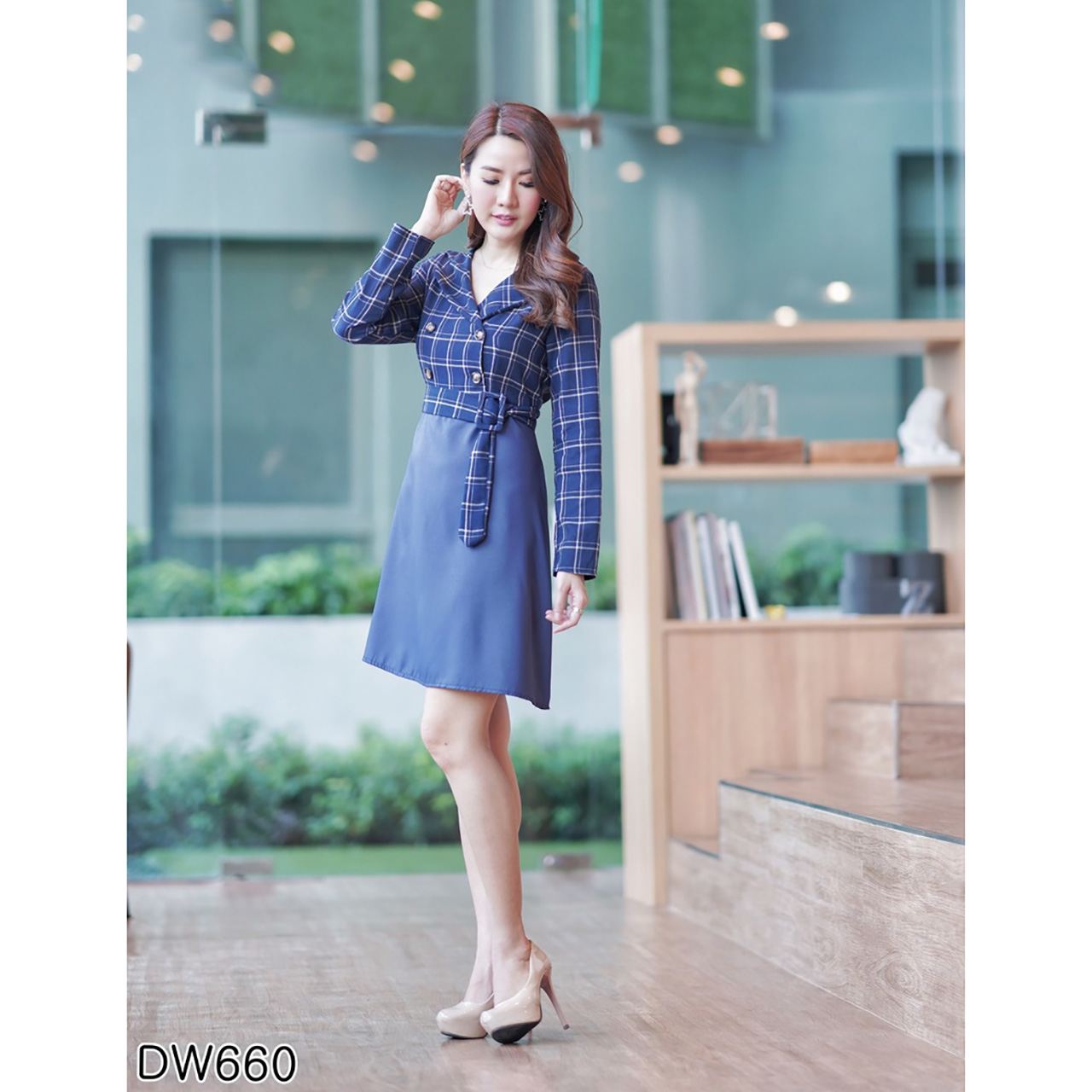 kudapy เดรสผ้าลายสก๊อต ตัดเย็บเป็นทรงสูท เก๋ๆ มีเข็มขัด ช่วงอกเป็นคอปกติดกระดุม