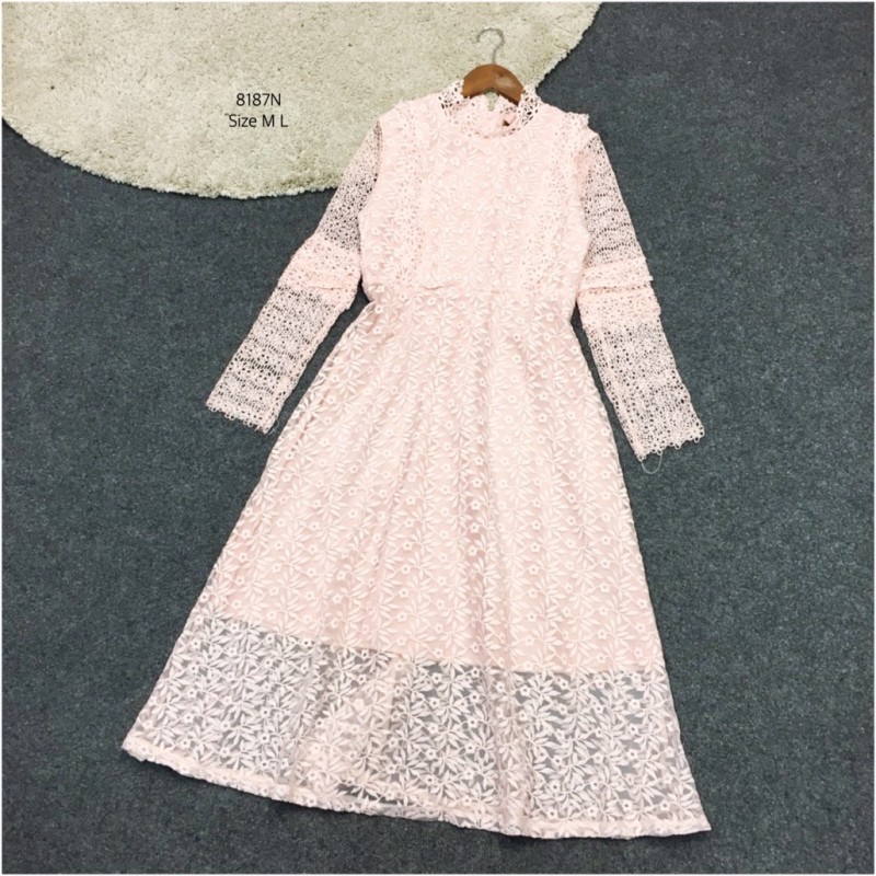 kudapy แม็กซี่เดรสลูกไม้สีขาว/สีชมพู แขนยาว แขนระบาย 2 ชั้น กระโปรงทรงทิ้งตัว เย็บซับด้านใน เจ้าหญิงมากค่ะชุดนี้