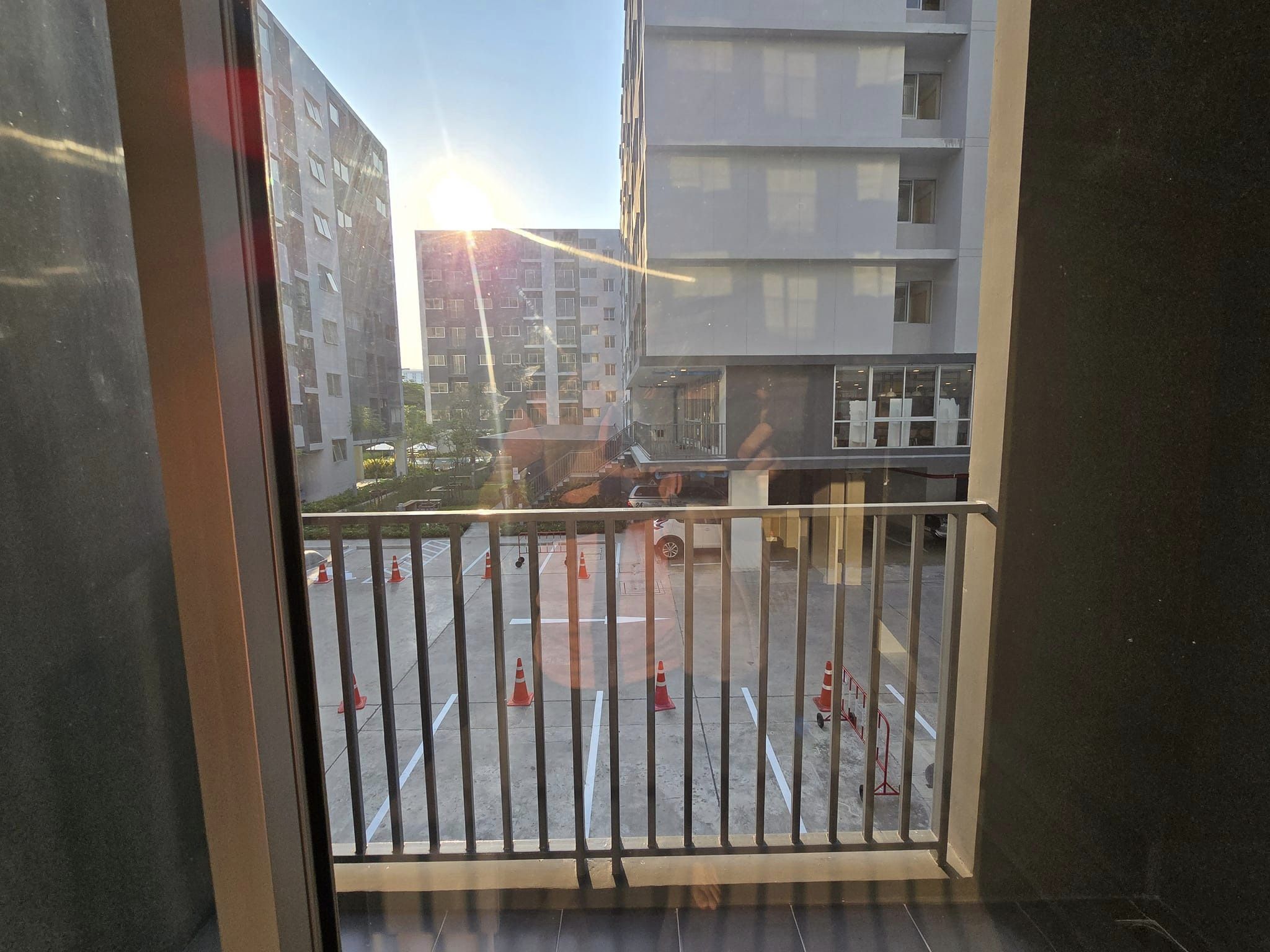 ปล่อยเช่าคอนโด Sena Kith Srinakarin - Sridan (เสนาคิทท์ ศรีนครินทร์ - ศรีด่าน) - 2ห้องนอน 1ห้องนั่งเล่น 1ห้องน้ำ - ใกล้ MRT ศรีด่าน - ขนาดห้อง 44 ตรม. ชั้น 6