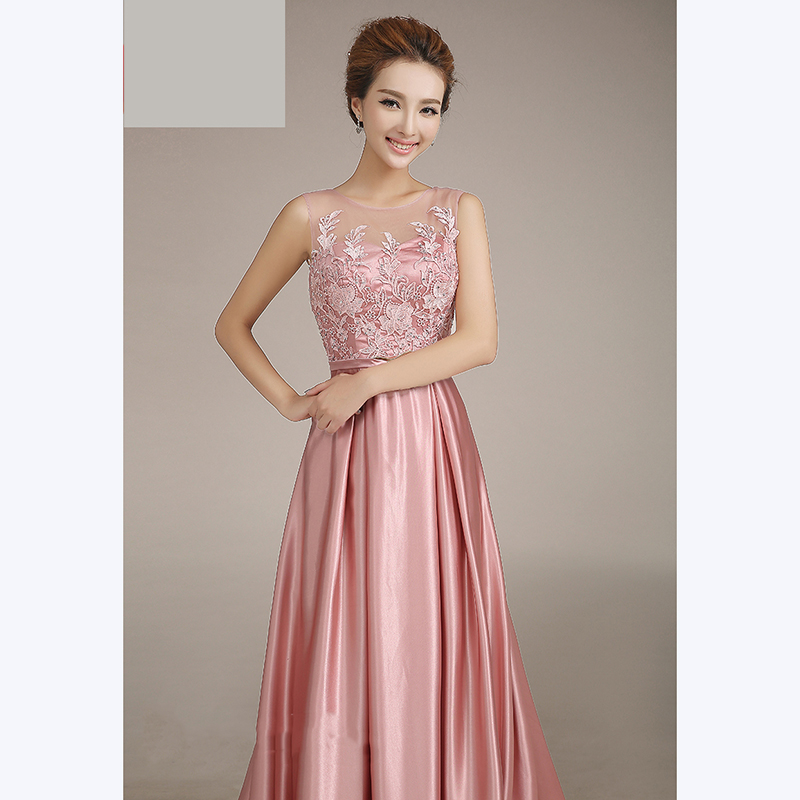 kudapy ชุดราตรียาวสีแดง/ทอง/ชมพู ปักลูกไม้แต่งเลื่อม ด้านหลังเป็นแบบซีทรู กระโปรงผ้าซาติน ชายยาว