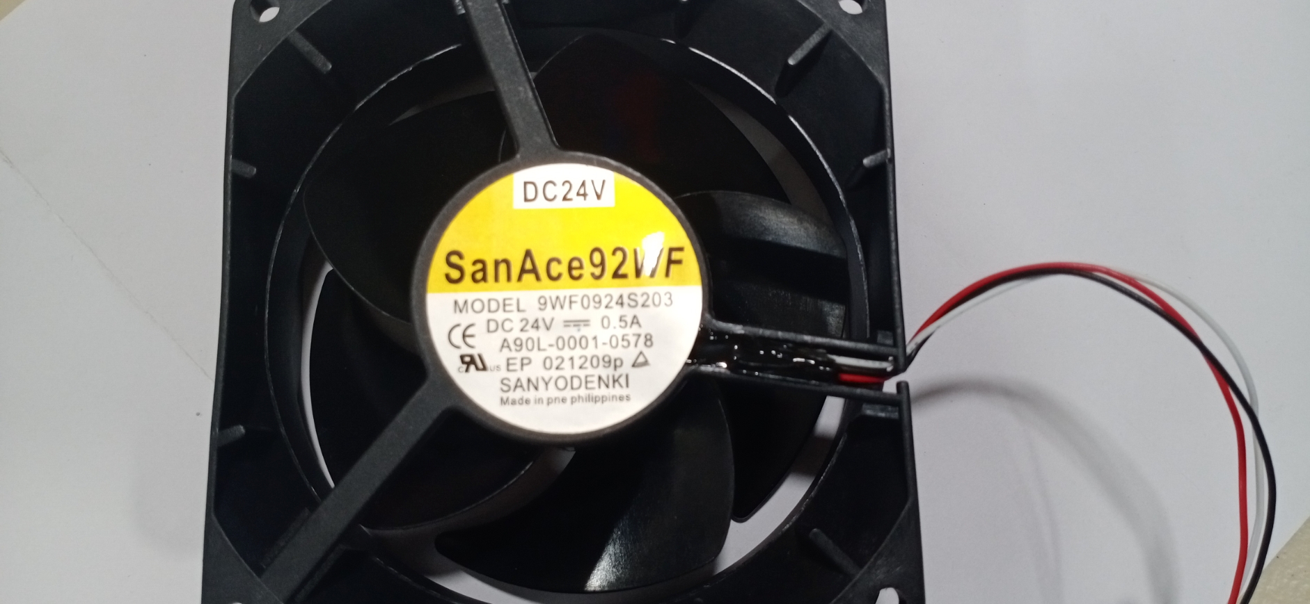 A90L-0001-0578 9WF0924S203 SanAce92WF