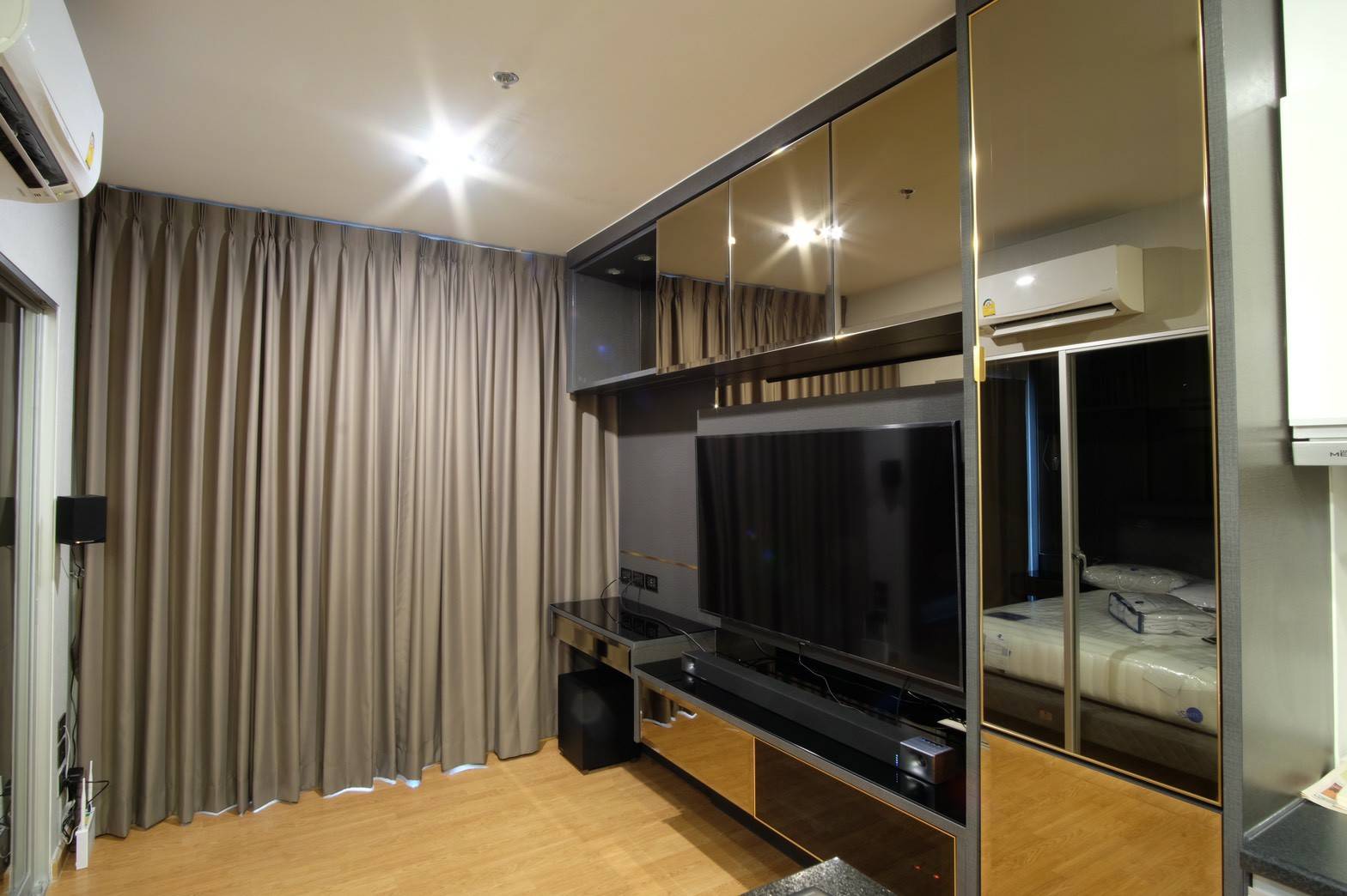 ขายคอนโด The Parkland Phetkasem (เดอะ พาร์คแลนด์ เพชรเกษม) เฟอร์พร้อมเครื่องใช้ไฟฟ้า