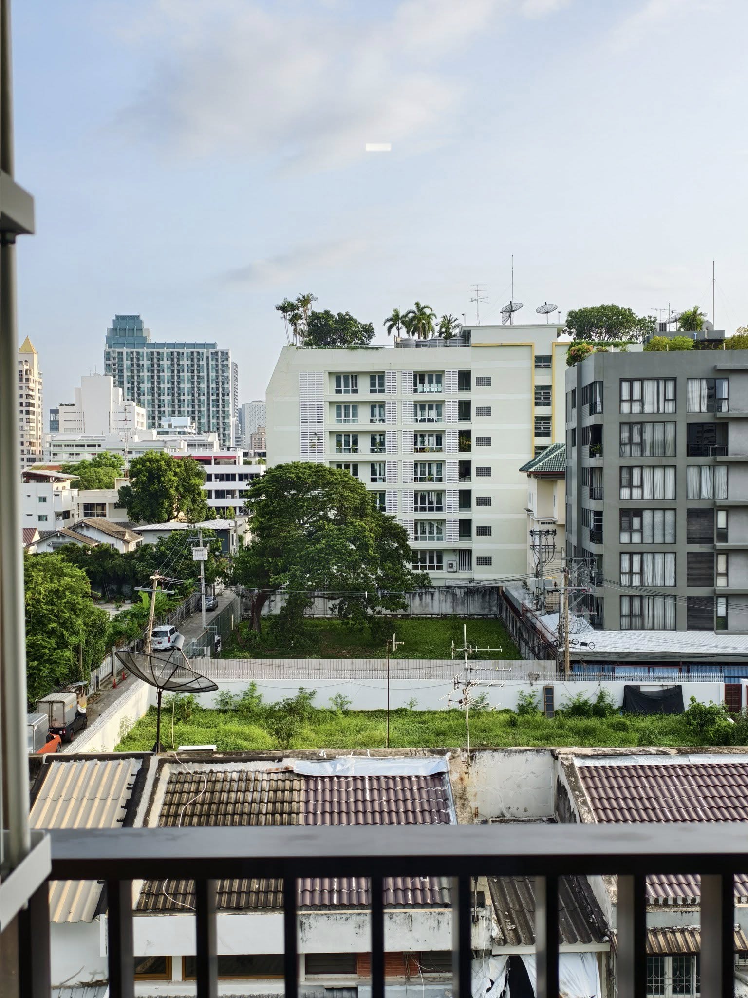 ให้เช่าห้องใหม่คอนโด Chapter Thonglor 25 (แชปเตอร์ ทองหล่อ 25) โซนพื้นที่ BTS ทองหล่อ ห้องแบบ 1ห้องนอน / 1ห้องน้ำ / โซนครัวปิด ขนาดห้อง 35 ตรม. ชั้น 6