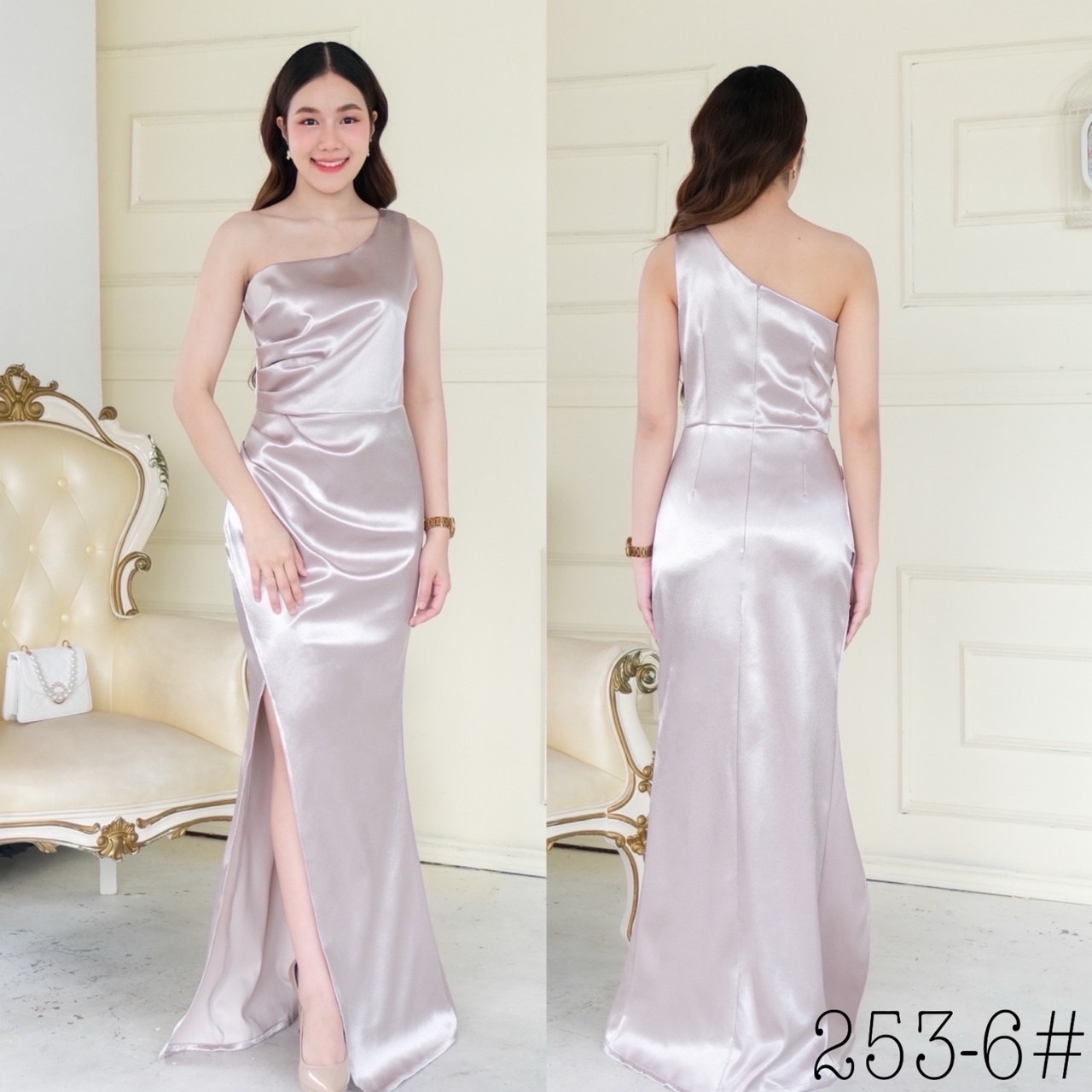 kudapy เดรสยาว บ่าเดี่ยวจับจีบช่วงเอว ผ่ากระโปรงสาบทบหน้า ผ่าข้างเดินโชว์ขา