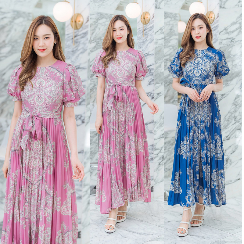 kudapy เดรสยาวสีชมพู/สีกรม กระโปรงอัดพลีทลายโรมัน+เชือก