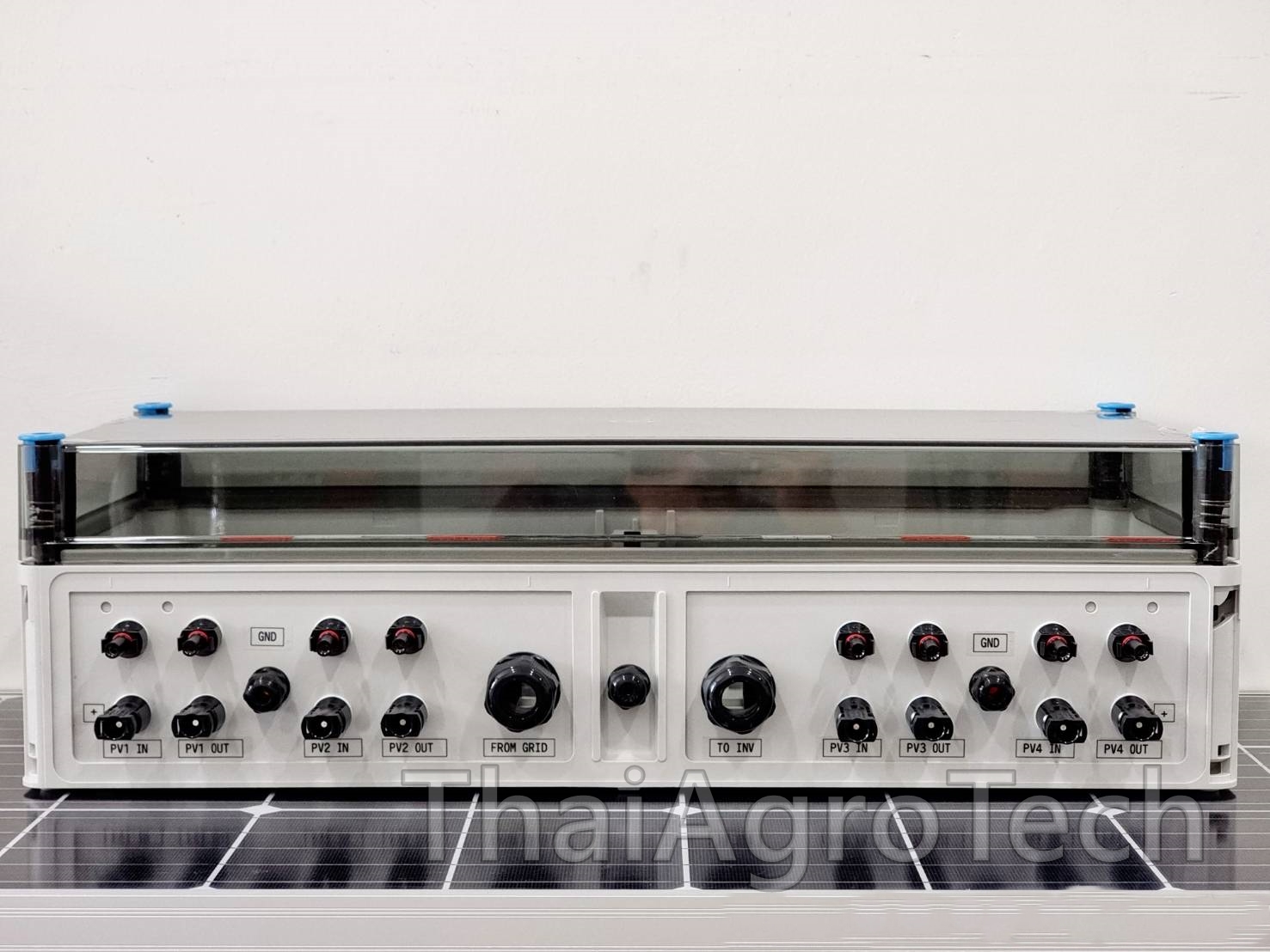 ตู้คอมบายเนอร์ โพลีคาร์บอเนต AC-DC combiner ใช้กับงานติดตั้งระบบโซล่าเซลล์ แบบ 4 สตริง 20-40กิโลวัตต์ 3เฟส AC-DC Combiner Box 4String 3Ph