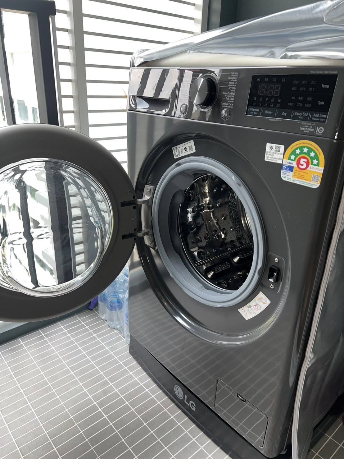 ให้เช่าคอนโด The Saint Residences (เดอะ เซนต์ เรสซิเดนซ์) โซน รถไฟฟฟ้า BTS ห้าแยกลาดพร้าว 1ห้องนอน / 1ห้องน้ำ ขนาดห้อง 31 ตรม. ชั้น 34