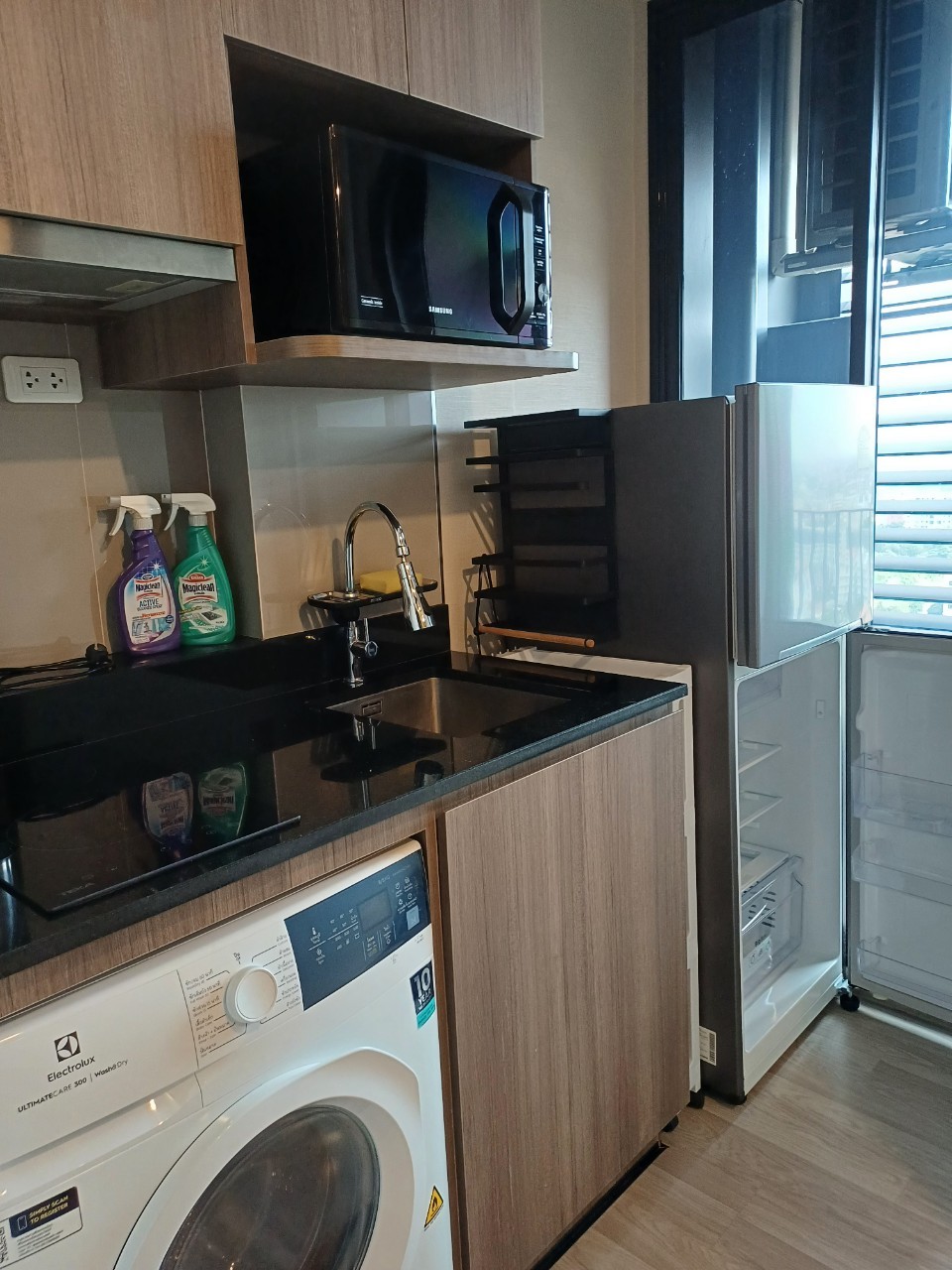 คอนโด IDEO Mobi Sukhumvit Eastpoint (ไอดีโอ โมบิ สุขุมวิท อีสต์พอยท์) High Rise โซนพื้นที่ BTS บางนา ให้เช่าห้องแบบ Studio 1ห้องน้ำ 1ครัวปิด ขนาดห้อง 26 ตรม. ชั้น 16