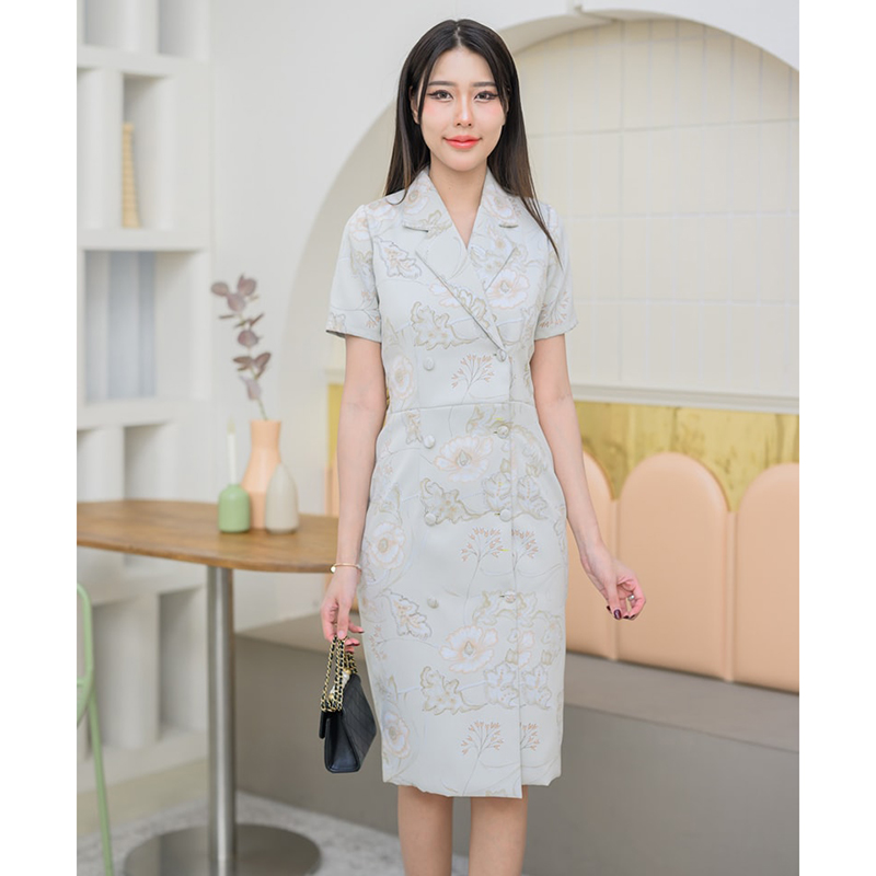 kudapy เดรสสั้นสีขาวครีม ปกสูท แขนสั้น ผ้าJapan งานสวย กระดุมหน้าแกะได้จริง งานซับในทั้งชุด