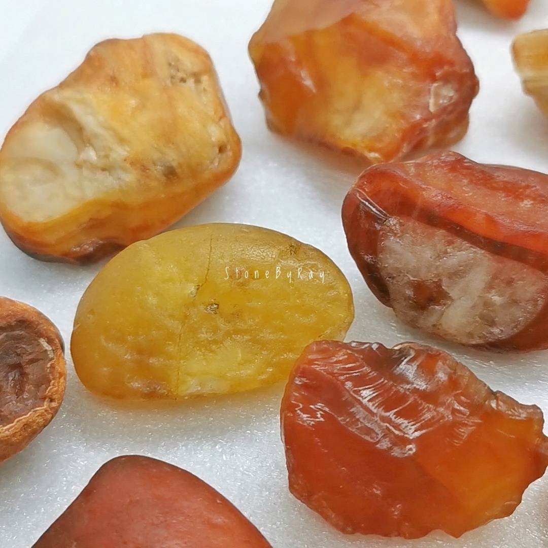 หินคาร์เนเลี่ยนก้อนธรรมชาติCarnelian