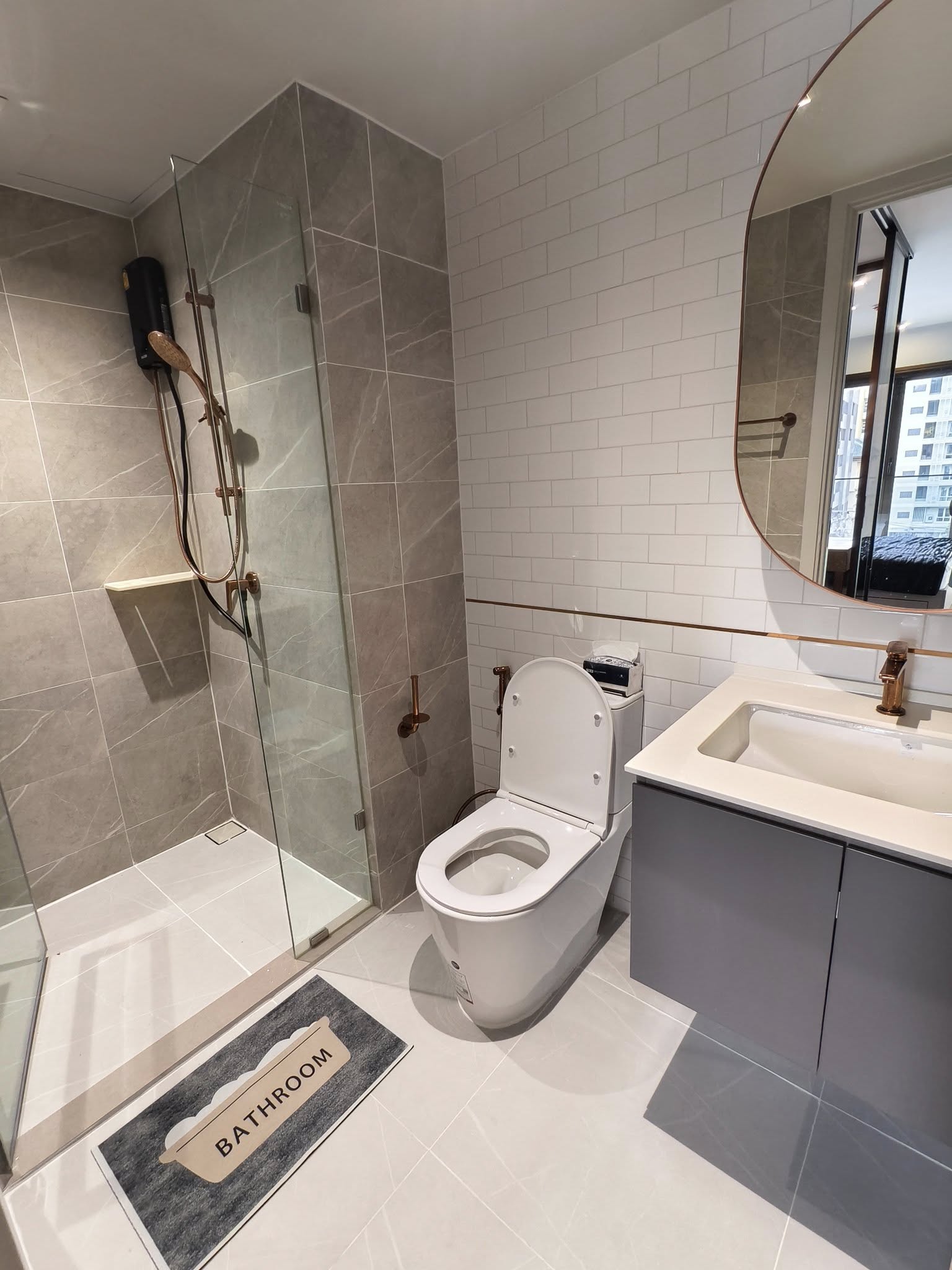 ให้เช่าห้องใหม่คอนโด Chapter Thonglor 25 (แชปเตอร์ ทองหล่อ 25) โซนพื้นที่ BTS ทองหล่อ ห้องแบบ 1ห้องนอน / 1ห้องน้ำ / โซนครัวปิด ขนาดห้อง 35 ตรม. ชั้น 6