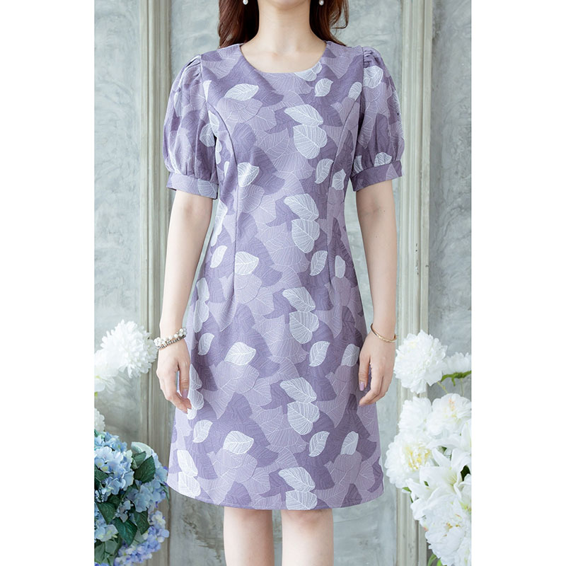kudapy เดสรสั้นสีม่วง/สีฟ้า แขนสั้น ผ้าแต่งลายใบไม้อ่อนๆสวยดูดี ใส่สบาย ออกงานได้หลายโอกาส