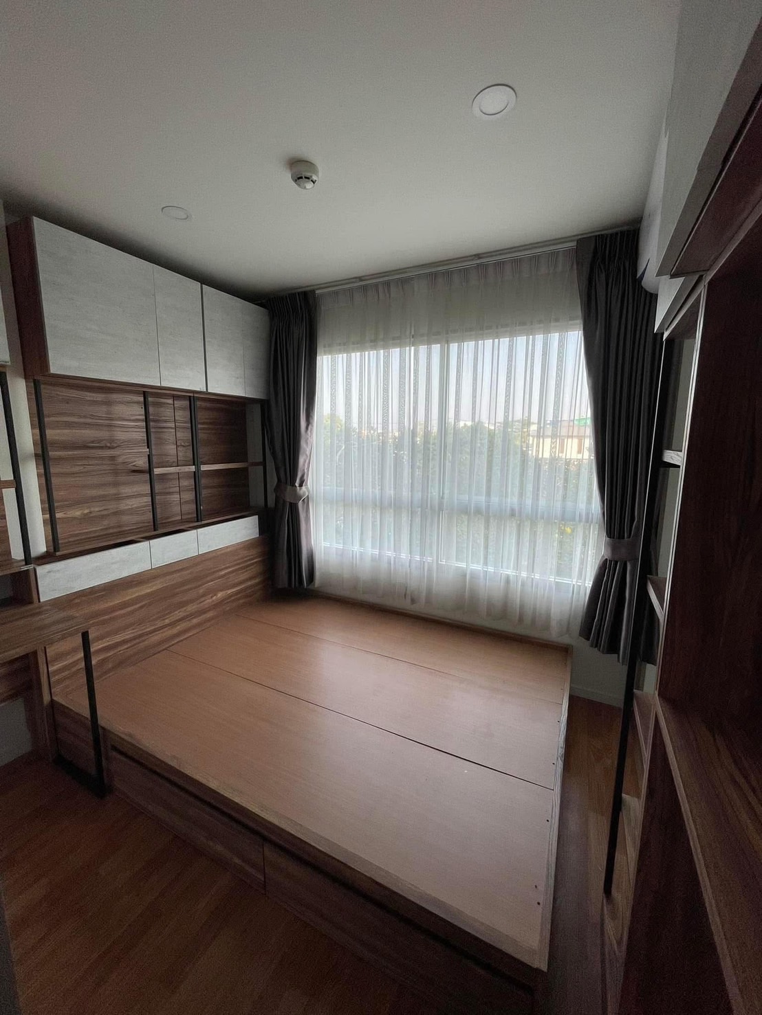 ให้เช่าห้องใหม่แบบ 1ห้องนอน 1ห้องน้ำ โซนพื้นที่ ซอยจรัญ13 ถนนบางแวก คอนโด Lumpini Ville Ratchaphruek-Bangwaek (ลุมพินี วิลล์ ราชพฤกษ์-บางแวก) ขนาดห้อง 23 ตรม. ชั้น 3 ตึก E