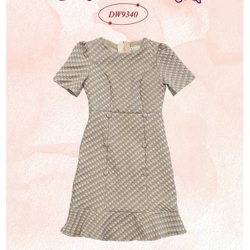 kudapy เดรสสั้นสีชมพู/สีน้ำตาล/สีเขียว ผ้านูน คอกลม ปลายกระโปรงบาน สีมินิมอลน่ารักมาก ใส่ได้กับ Everyday Look