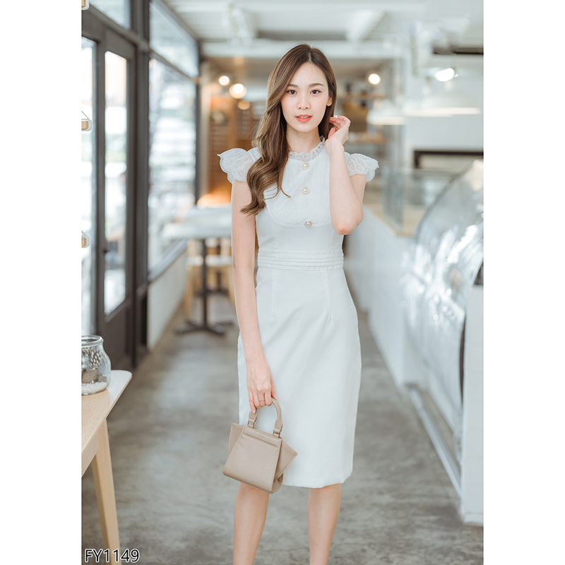 kudapy เดรสสั้นสีขาว/สีชมพู กระโปรงเข้ารูปแขนกุดระบายลูกไม้