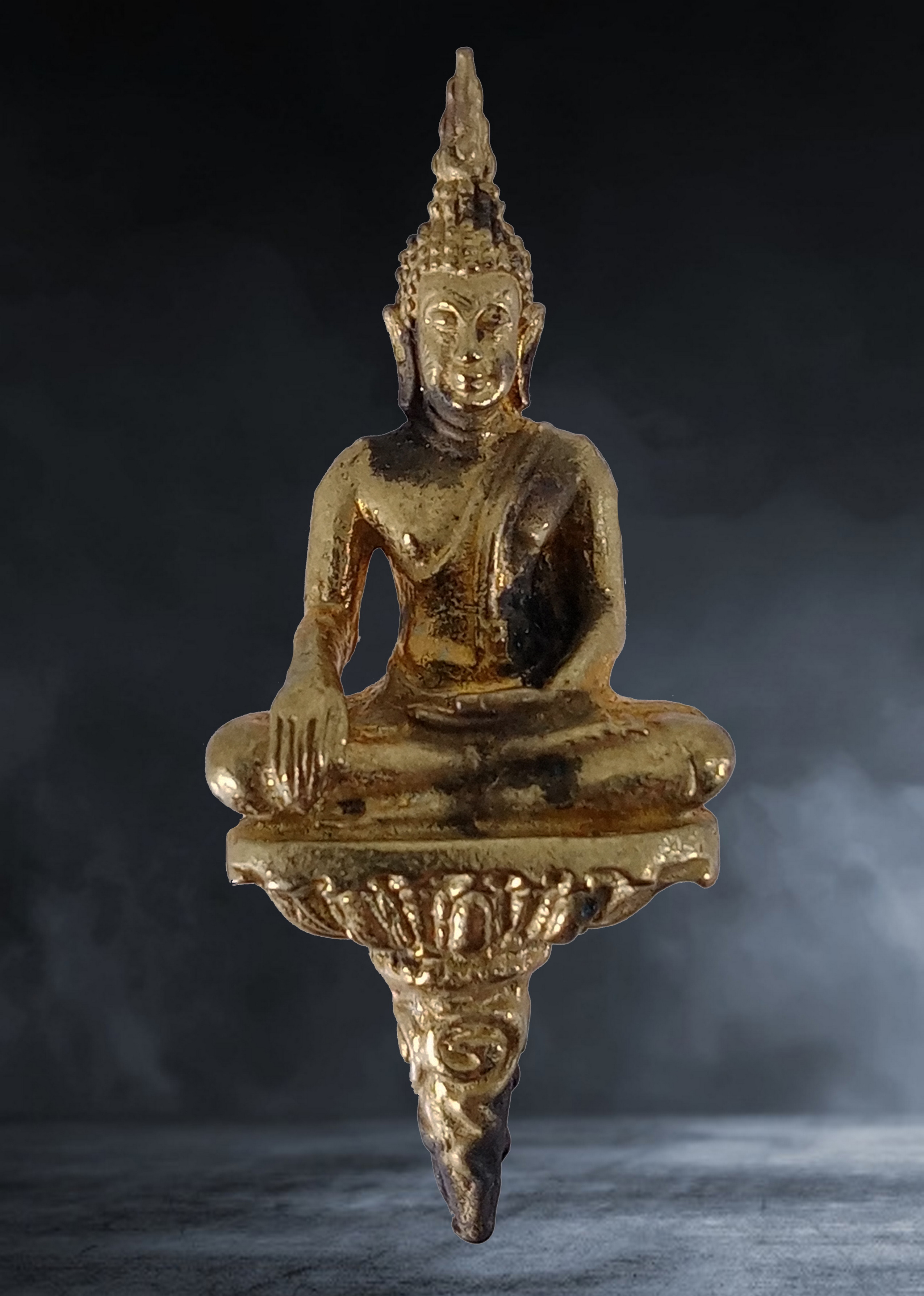 พระยอดธงไชย วัดป่าห้วยเดื่อ (วัดป่าสันติธรรม) จ.เลย เนื้อทองผสม