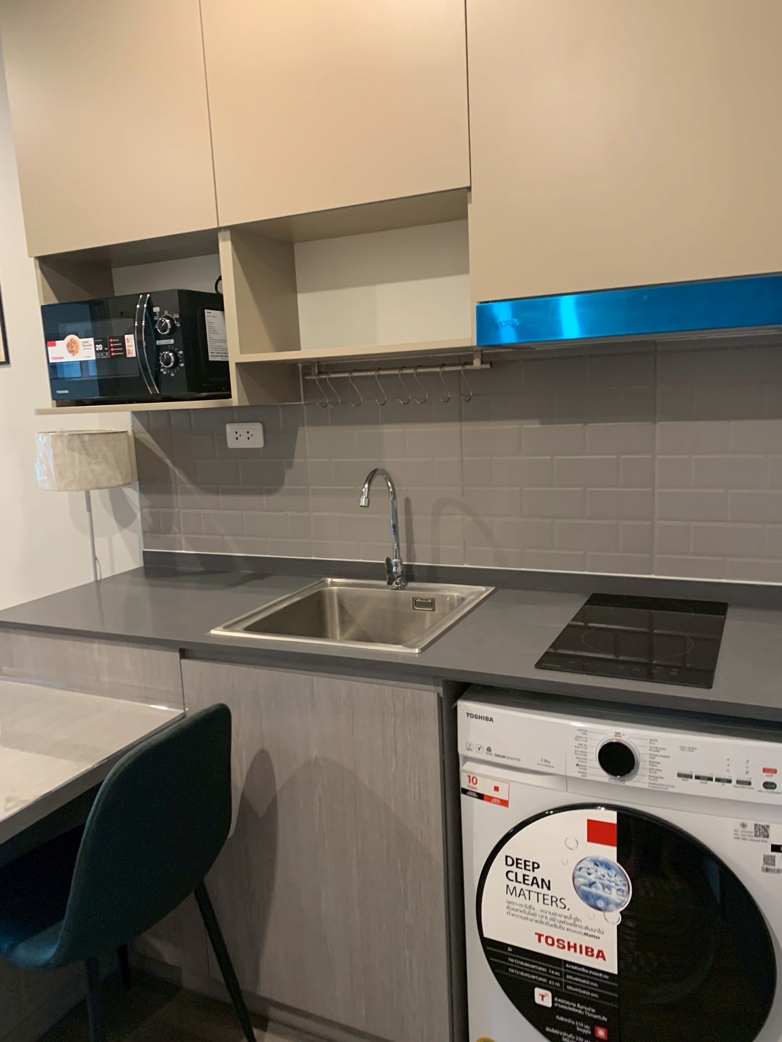 ให้เช่าคอนโด Ideo Ramkhamhaeng - Lam Sali Station (ไอดีโอ รามคำแหง - ลำสาลี สเตชั่น) โซนพื้นที่ รามคำแหง บางกะปิ BTS ลำสาลี ห้องแบบ 1ห้องนอน / 1ห้องน้ำ / 1 ห้องทำงาน ขนาดห้อง 35 ตรม. ชั้น 11