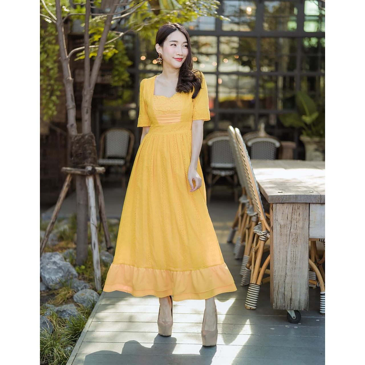 kudapy เดรสยาวสีเหลือง ผ้าฉลุอกลูกไม้ ใส่สบายสวย