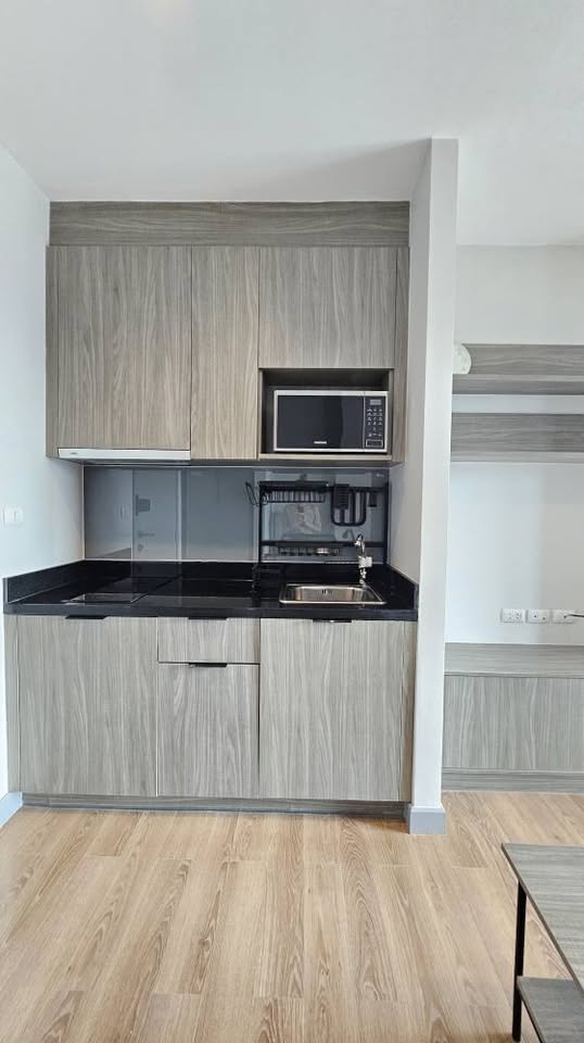 คอนโด Chapter One Midtown Ladprao 24 (แชปเตอร์วัน มิดทาวน์ ลาดพร้าว 24) High Rise โซนพื้นที่ MRT ลาดพร้าว ให้เช่าห้องแบบ 1ห้องนอน 1ห้องน้ำ ขนาดห้อง 31 ตรม. ชั้น 34 บนสุด