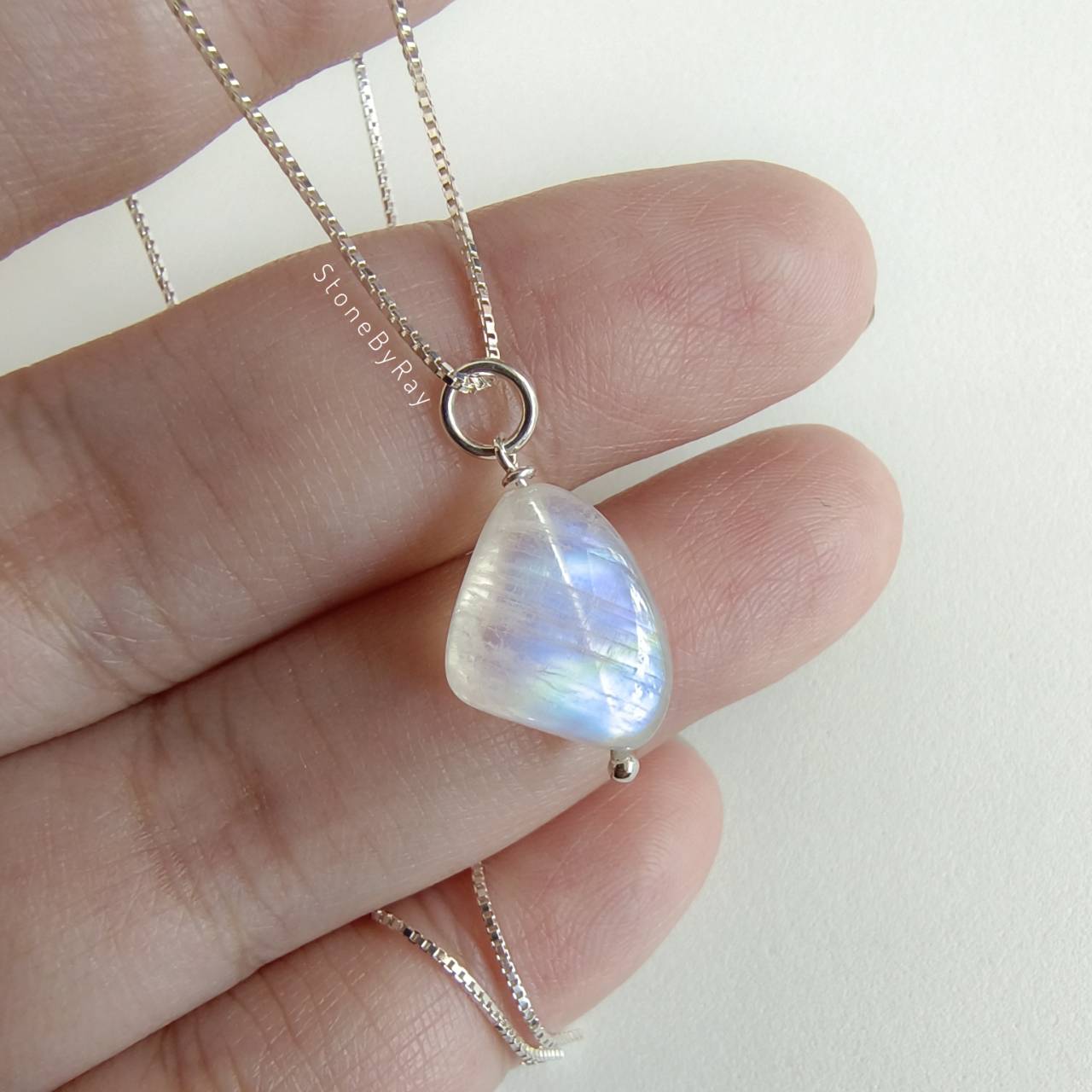 สร้อยคอเงินจี้หินมูนสโตน Moonstone