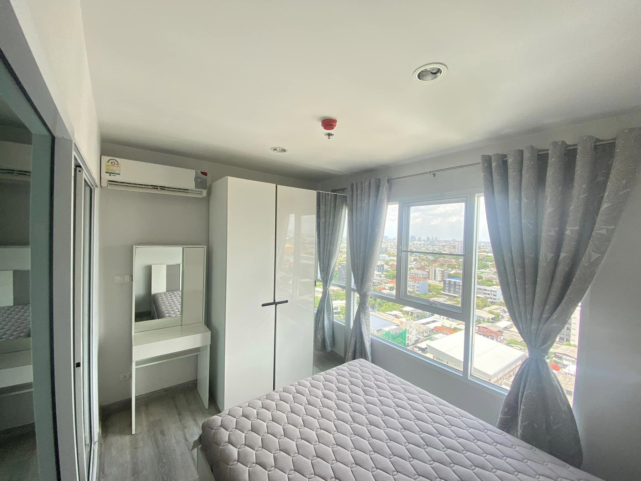 สนใจชมห้องติดต่อได้เลย Line ID: Smile-easy ปล่อยเช่าคอนโด Regent Orchid Sukhumvit 101 (รีเจ้นท์ ออคิด สุขุมวิท 101) - 1ห้องนอน 1ห้องน้ำ 1ห้องนั่งเล่น 1ห้องครัว - ใกล้ BTS ปุณณวิถี - ขนาดห้อง 28 ตรม. ชั้น 19