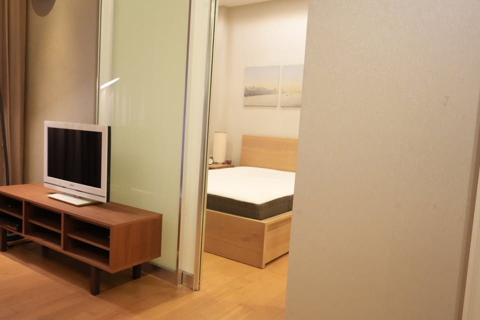 ปล่อยเช่า Equinox Phahol Vibha : คอนโดอีควิน็อคซ์ พหล-วิภา - โซนพื้นที่ BTS หมอชิต ห้าแยกลาดพร้าว 1ห้องนอน 1ห้องน้ำ 1ห้องนั่งเล่น - ขนาดห้อง 40 ตรม. ชั้น 33 - ให้เช่า 18,900 ต่อเดือน