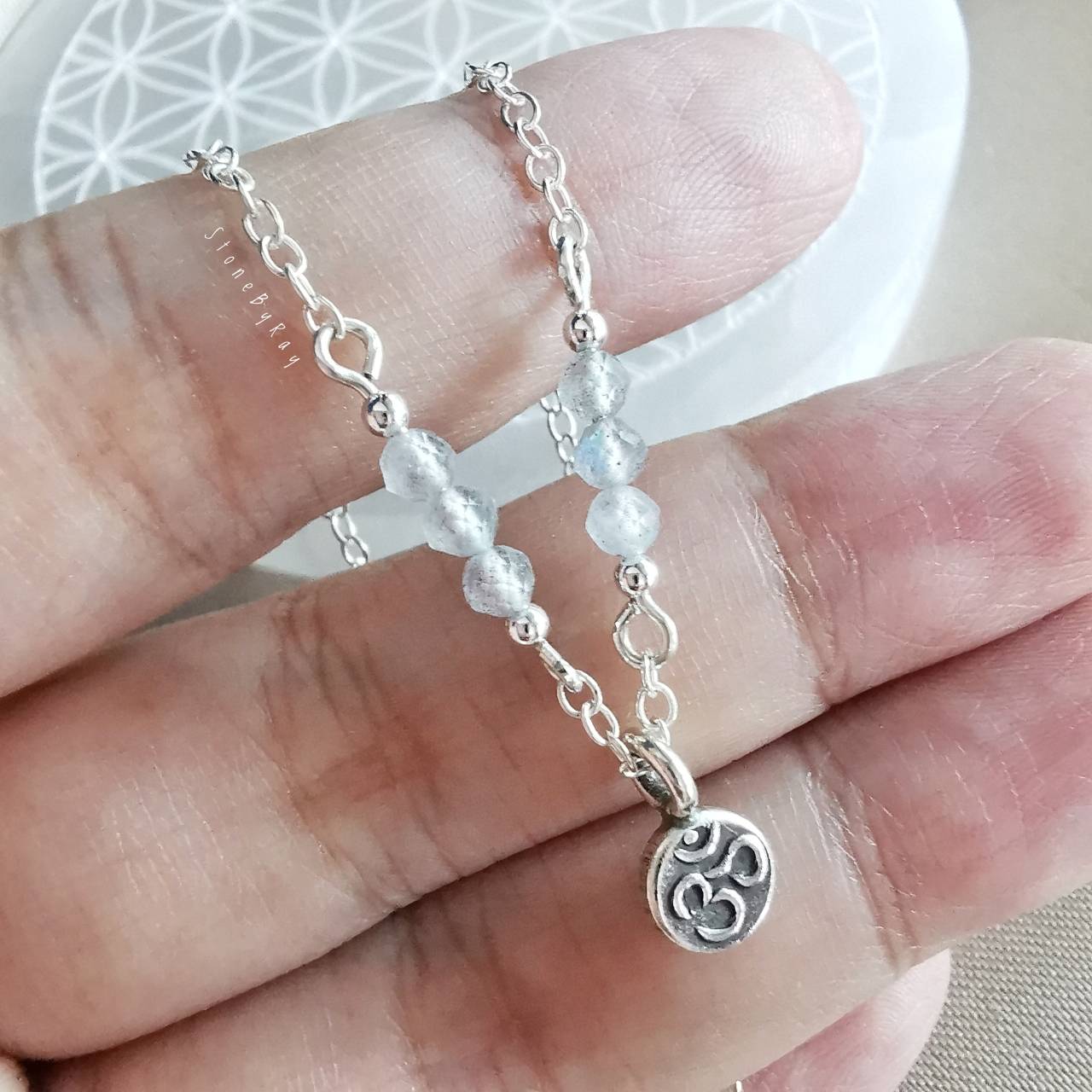 สร้อยคอเงินหินลาบราโดไลท์+จี้เงินแท้สัญลักษณ์"โอม"